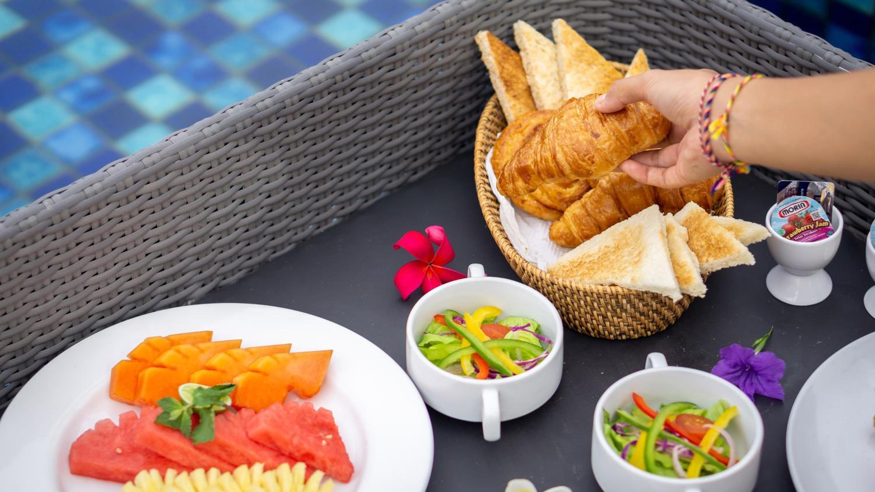 Lembongan Beach Club & Resort