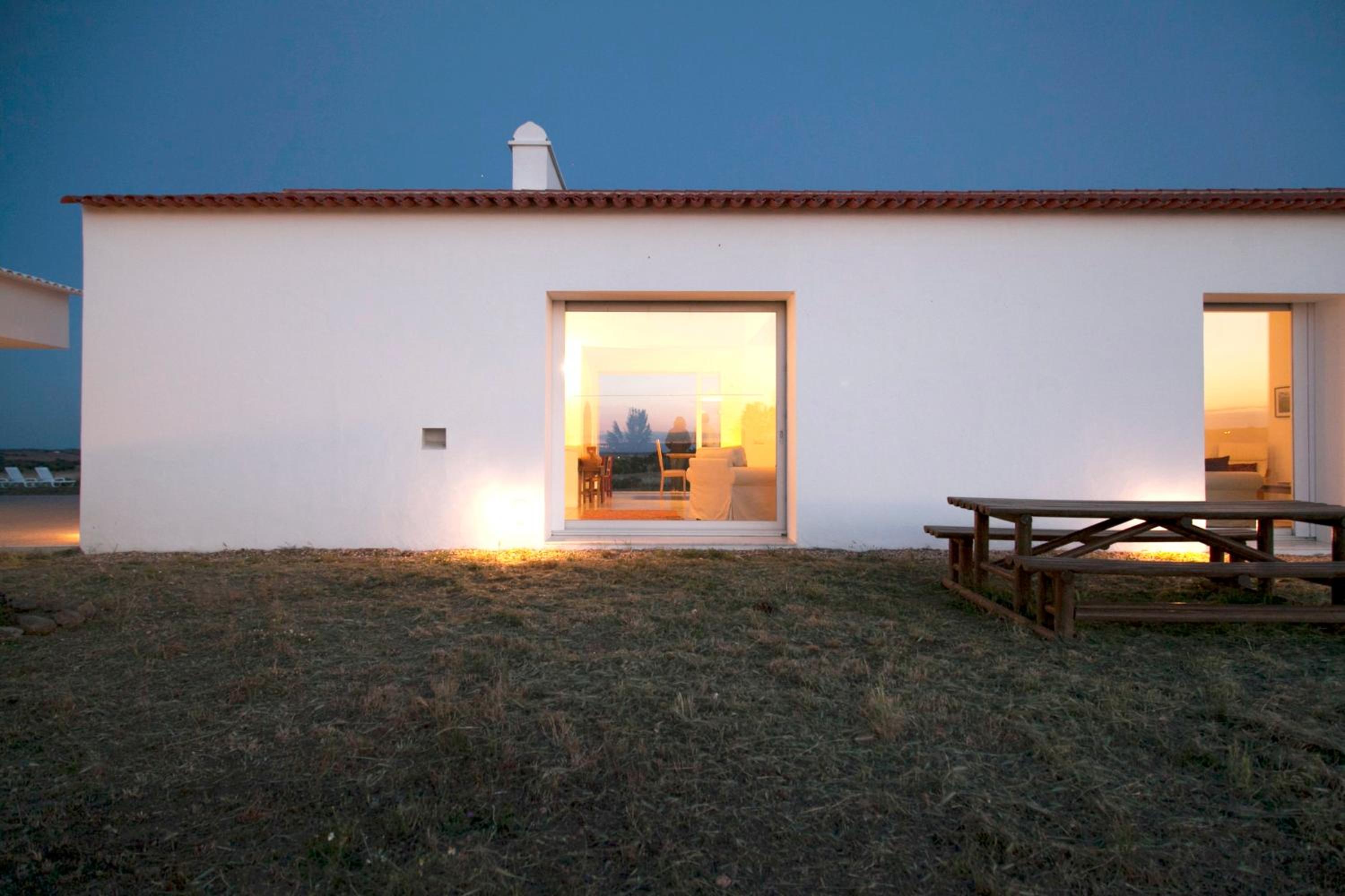 Chic Villa with Private Pool near Évora