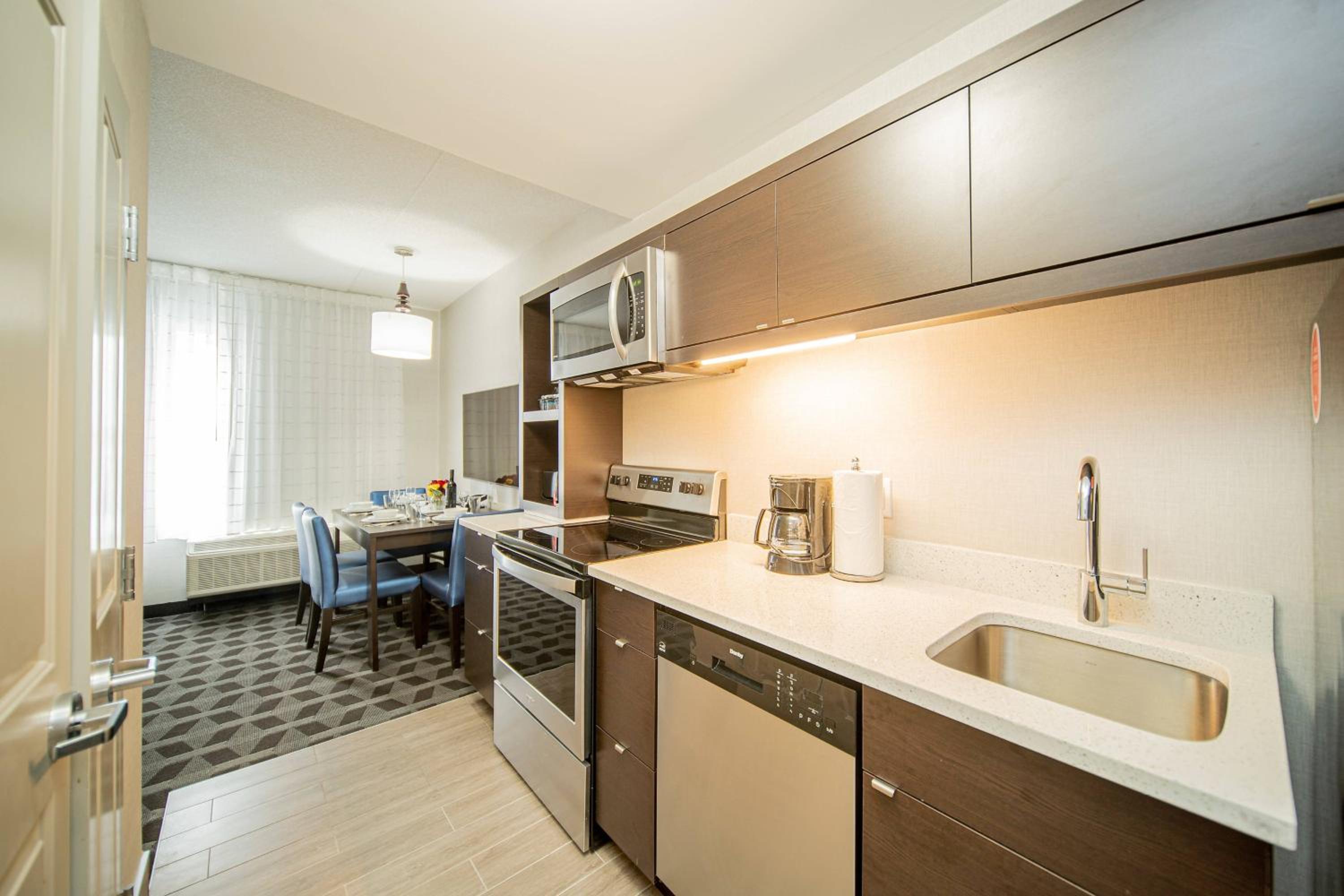 Brantford Vacations - TownePlace Suites by Marriott Brantford and Conference Centre - Property Image 48