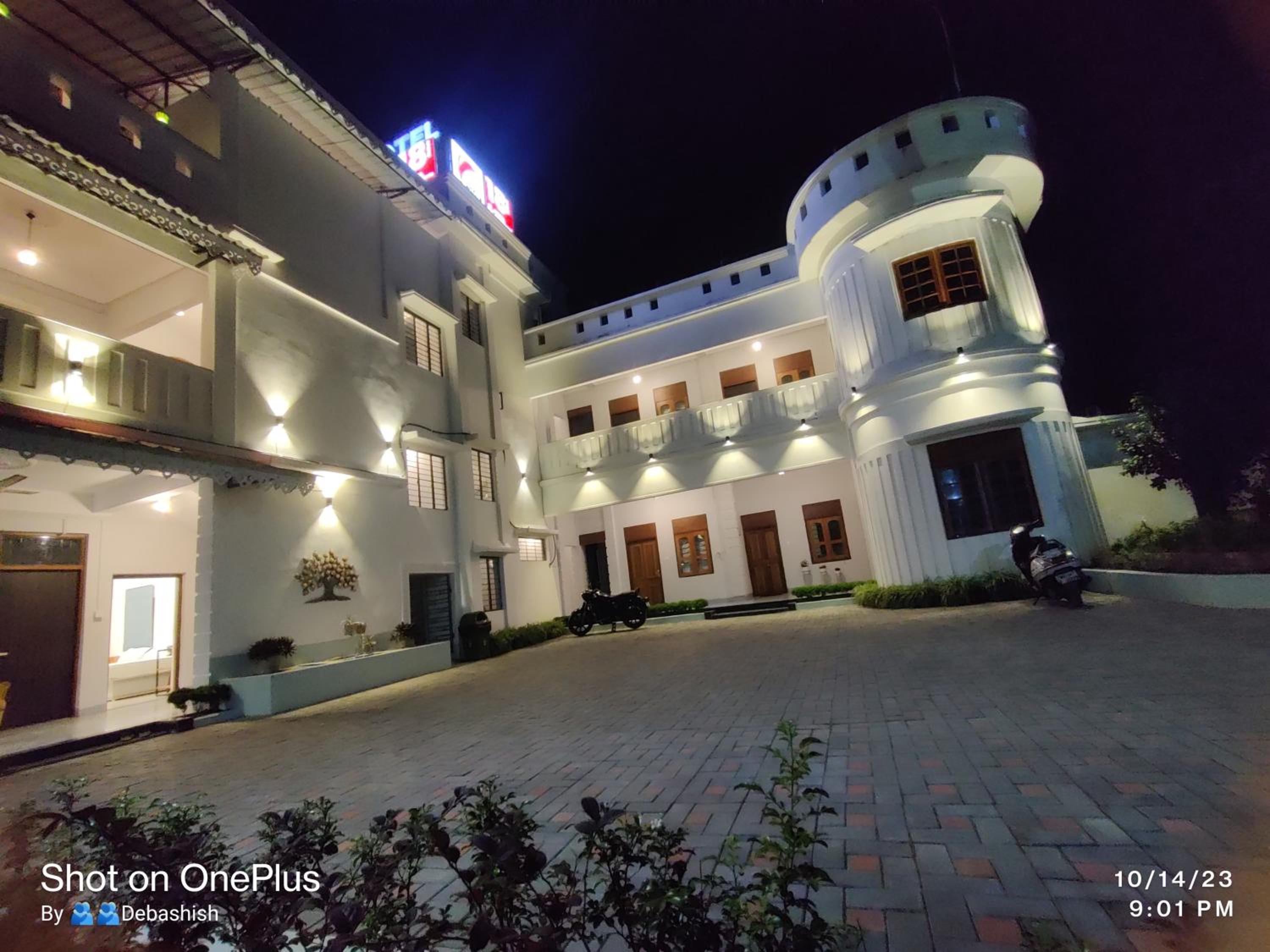 Hotel Insta 18