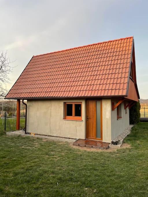 Útulný domeček obklopen krásnou přírodou