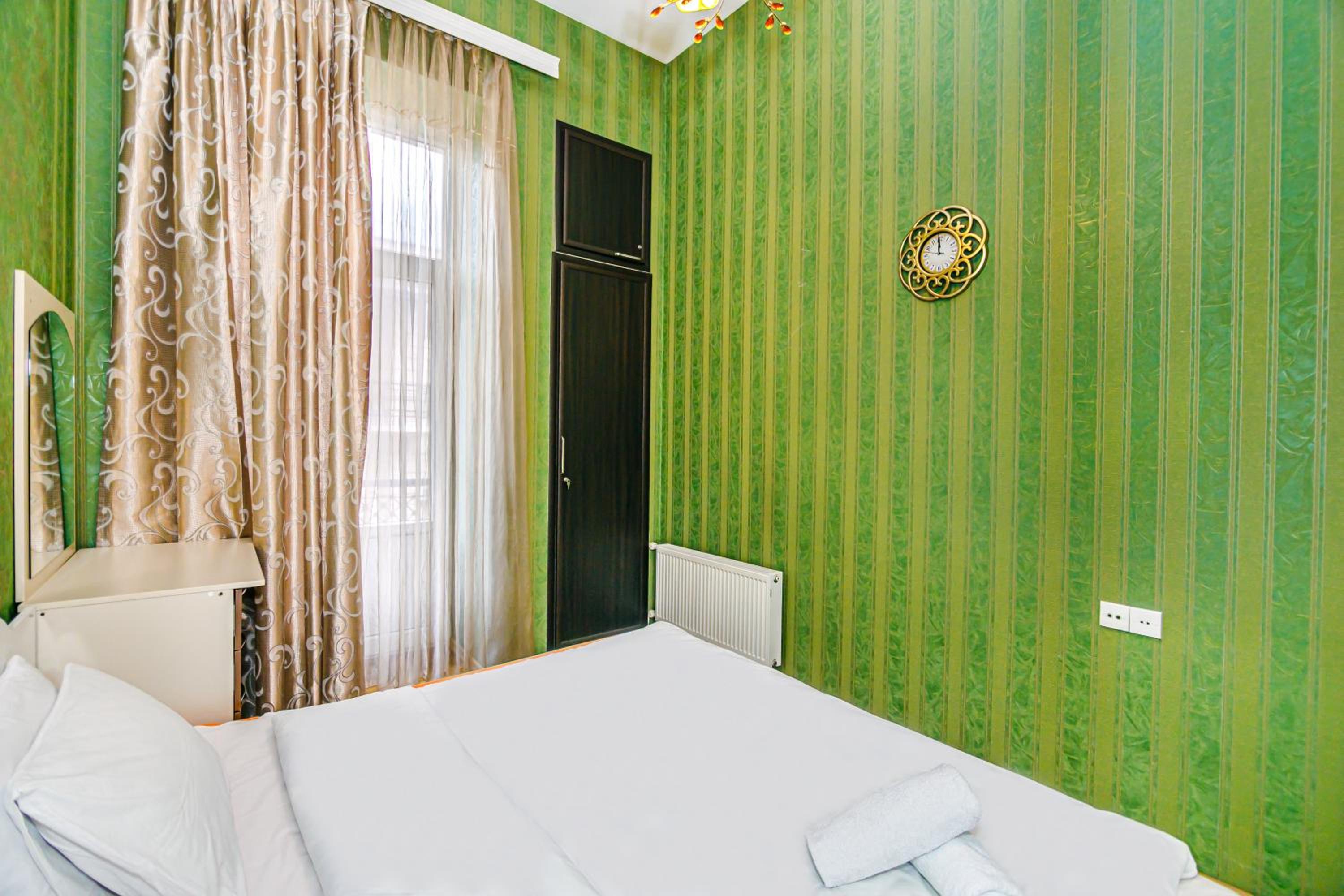 Deluxe Apartment 67