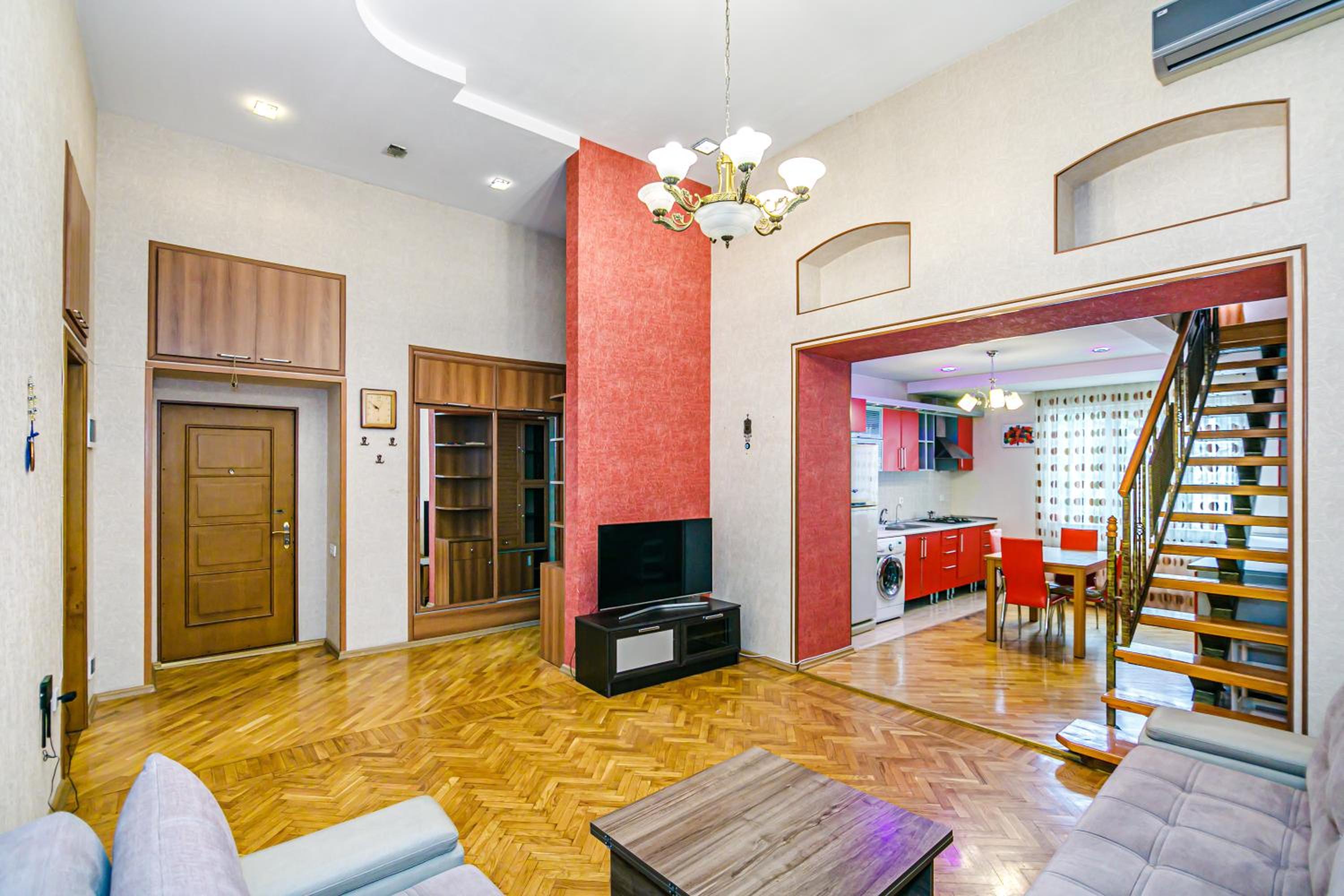 Deluxe Apartment 67