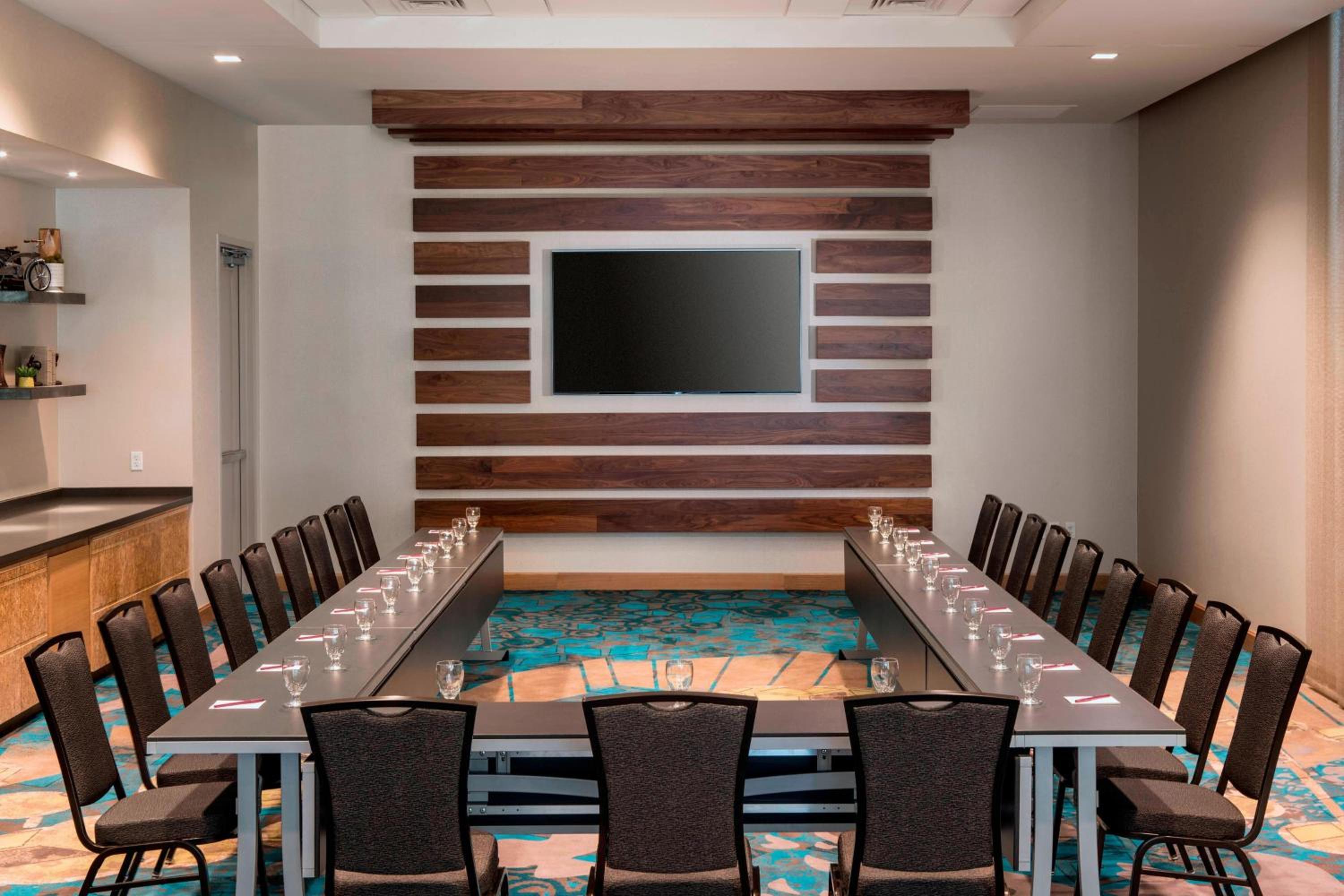 Watertown Vacations - Residence Inn by Marriott Boston Watertown - Property Image 47