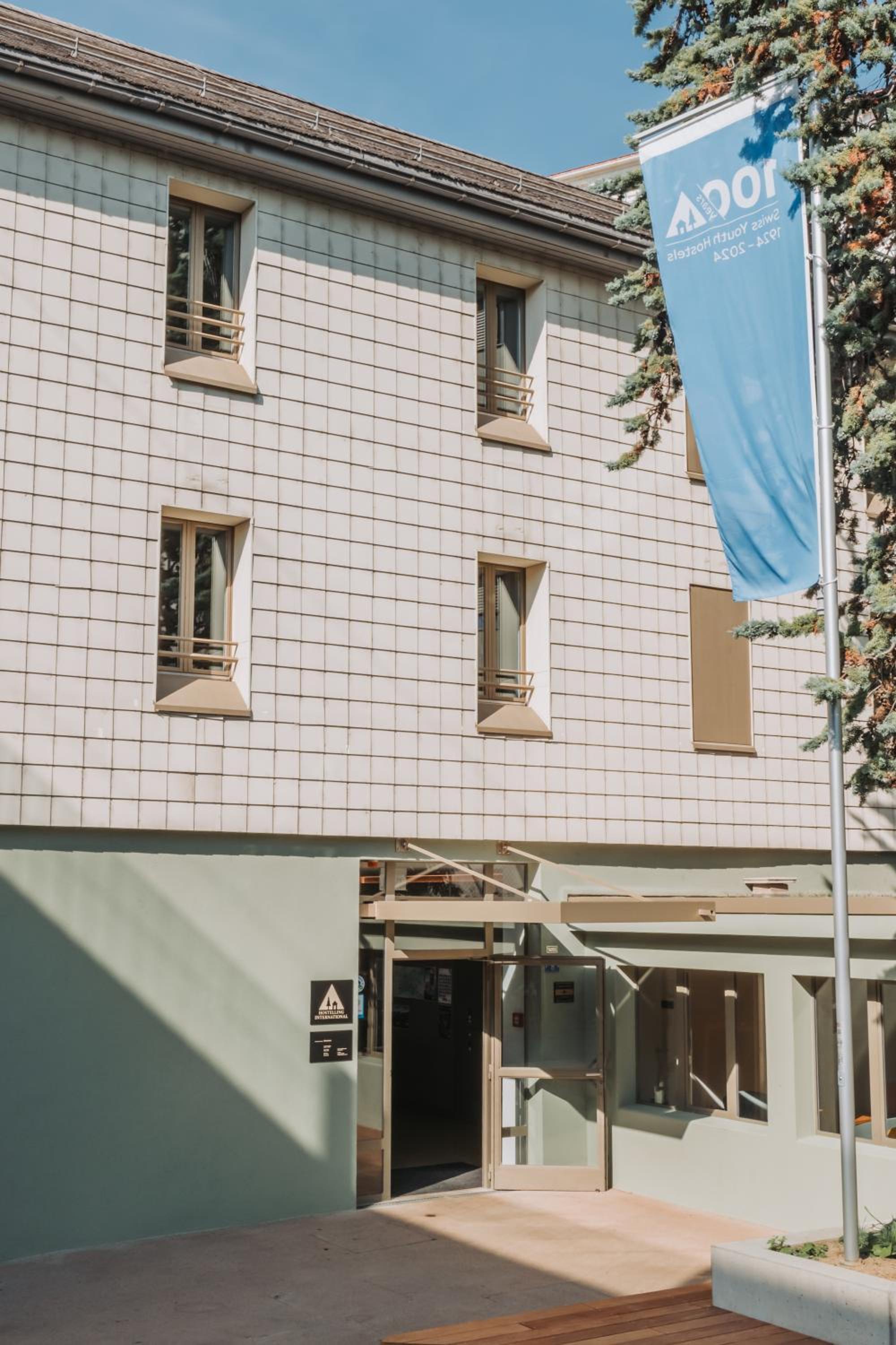 Montreux Youth Hostel