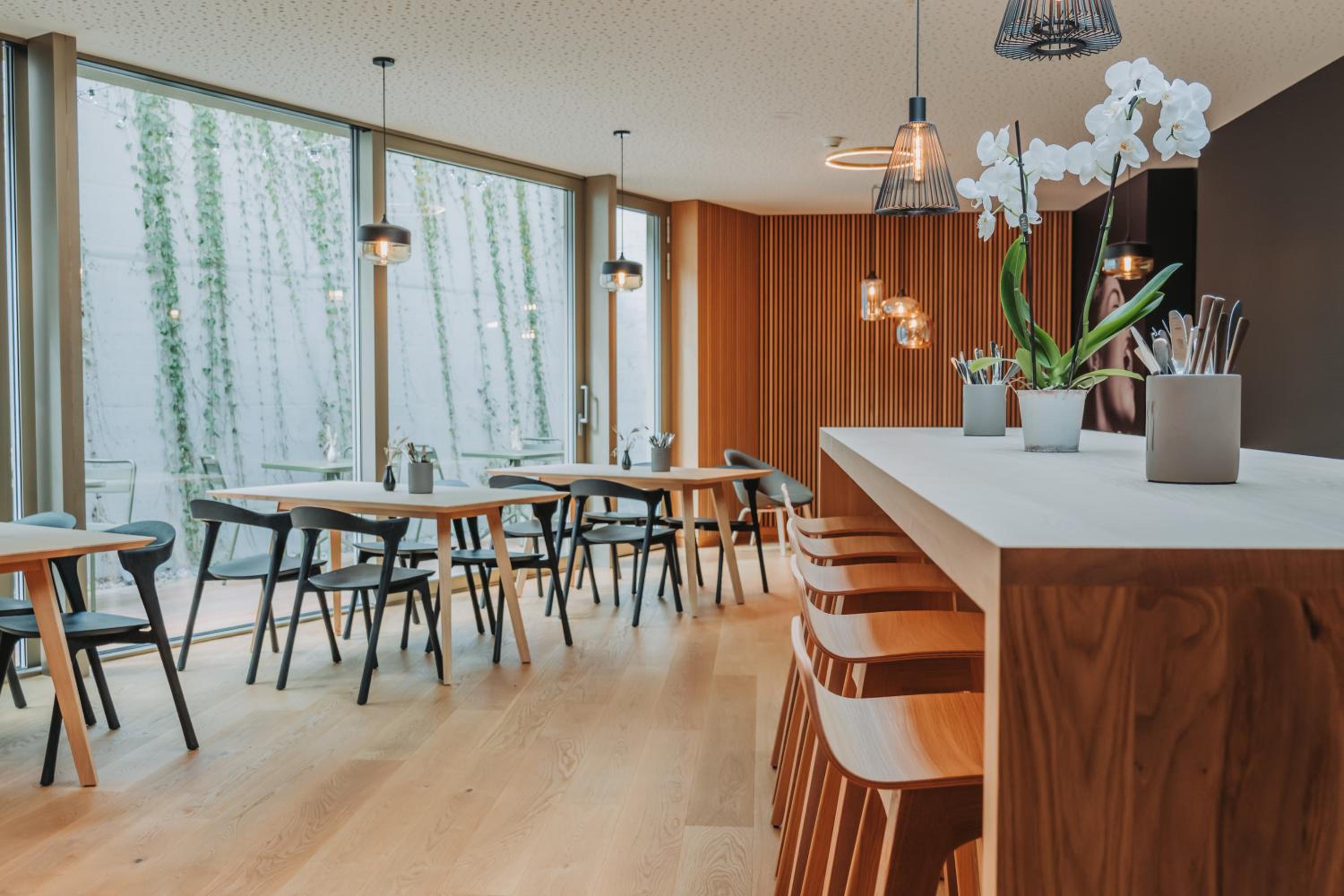 Montreux Youth Hostel