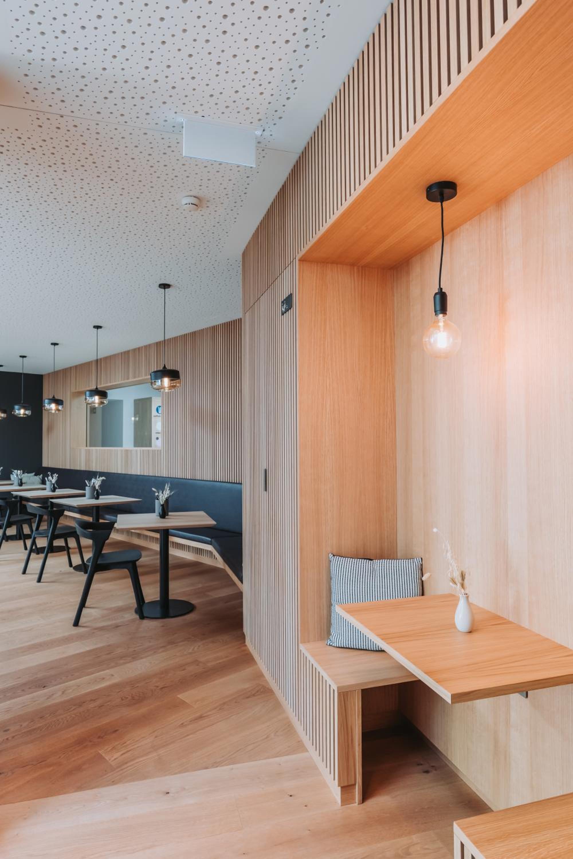 Montreux Youth Hostel