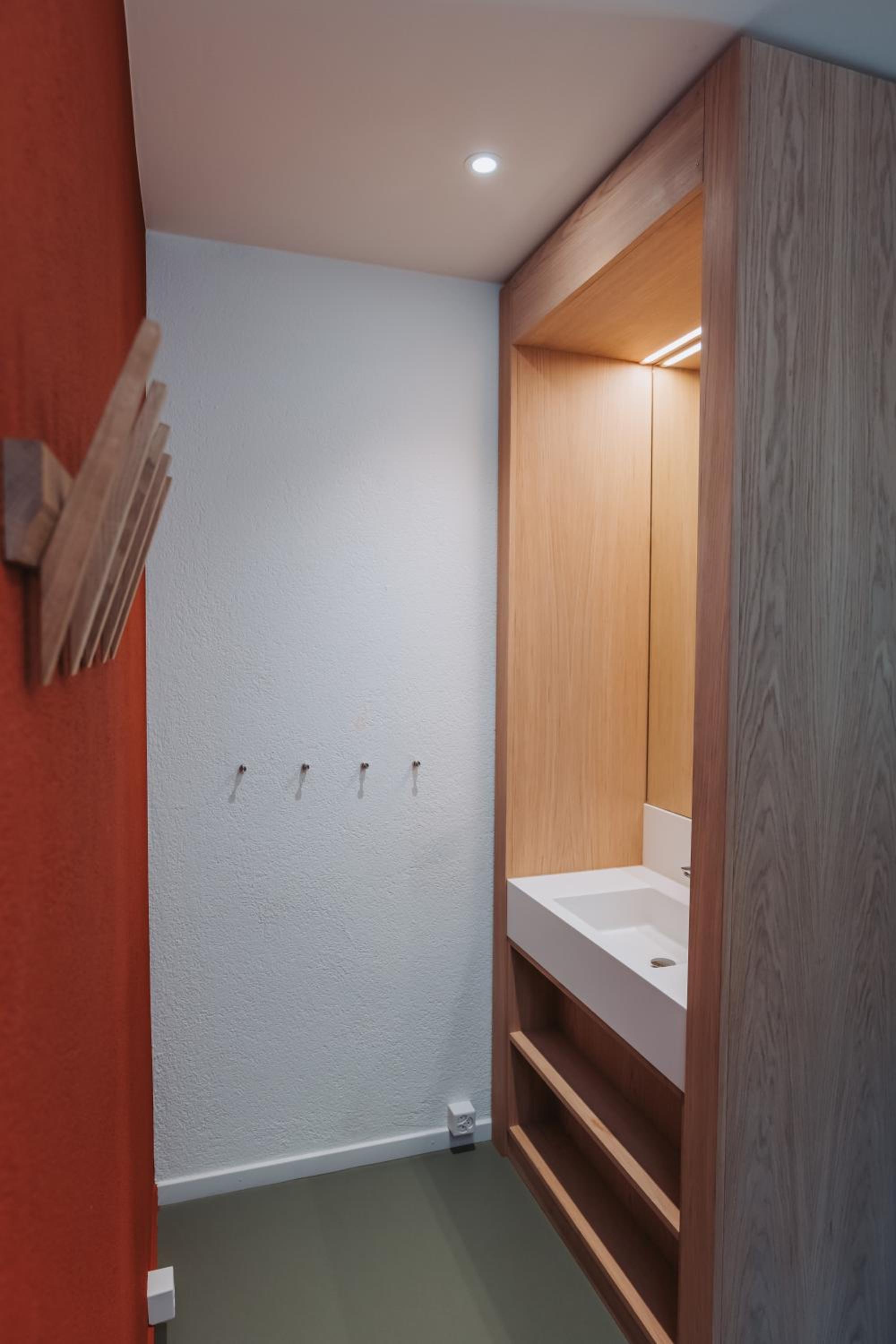 Montreux Youth Hostel