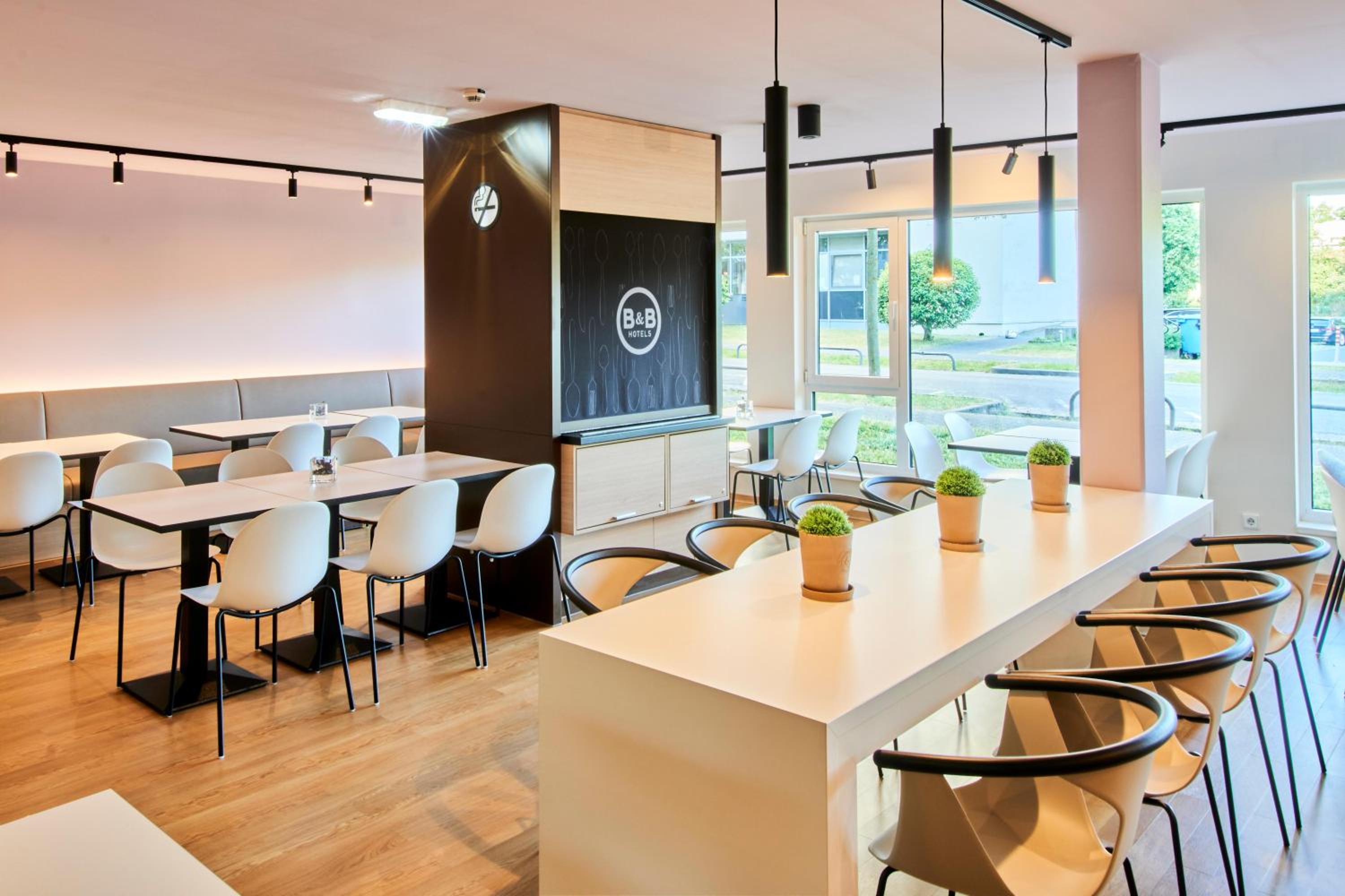 BB Hotel Frankfurt-Airport - Property Image 1