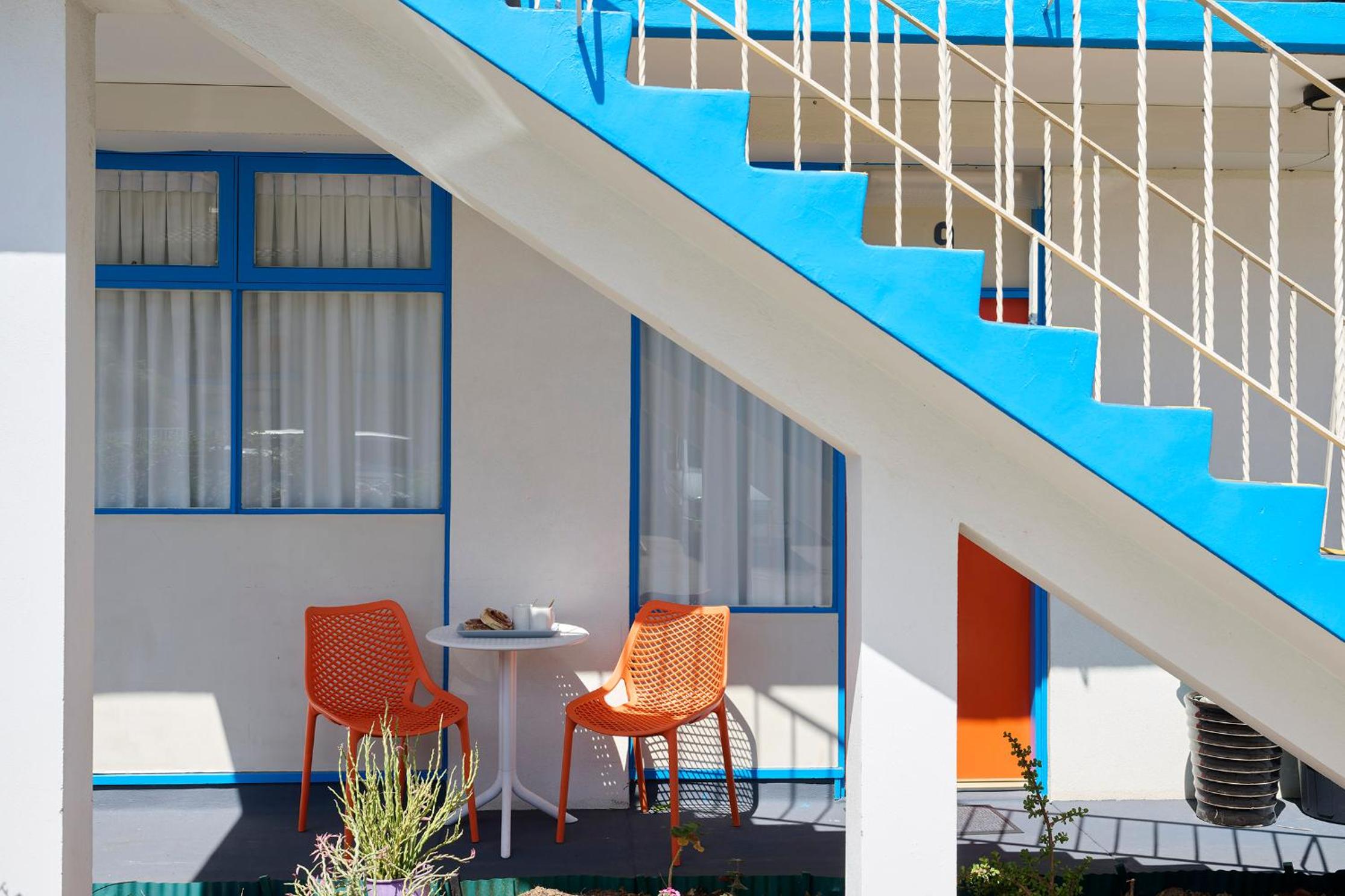 Baileys Parkside Motel by VetroBlu