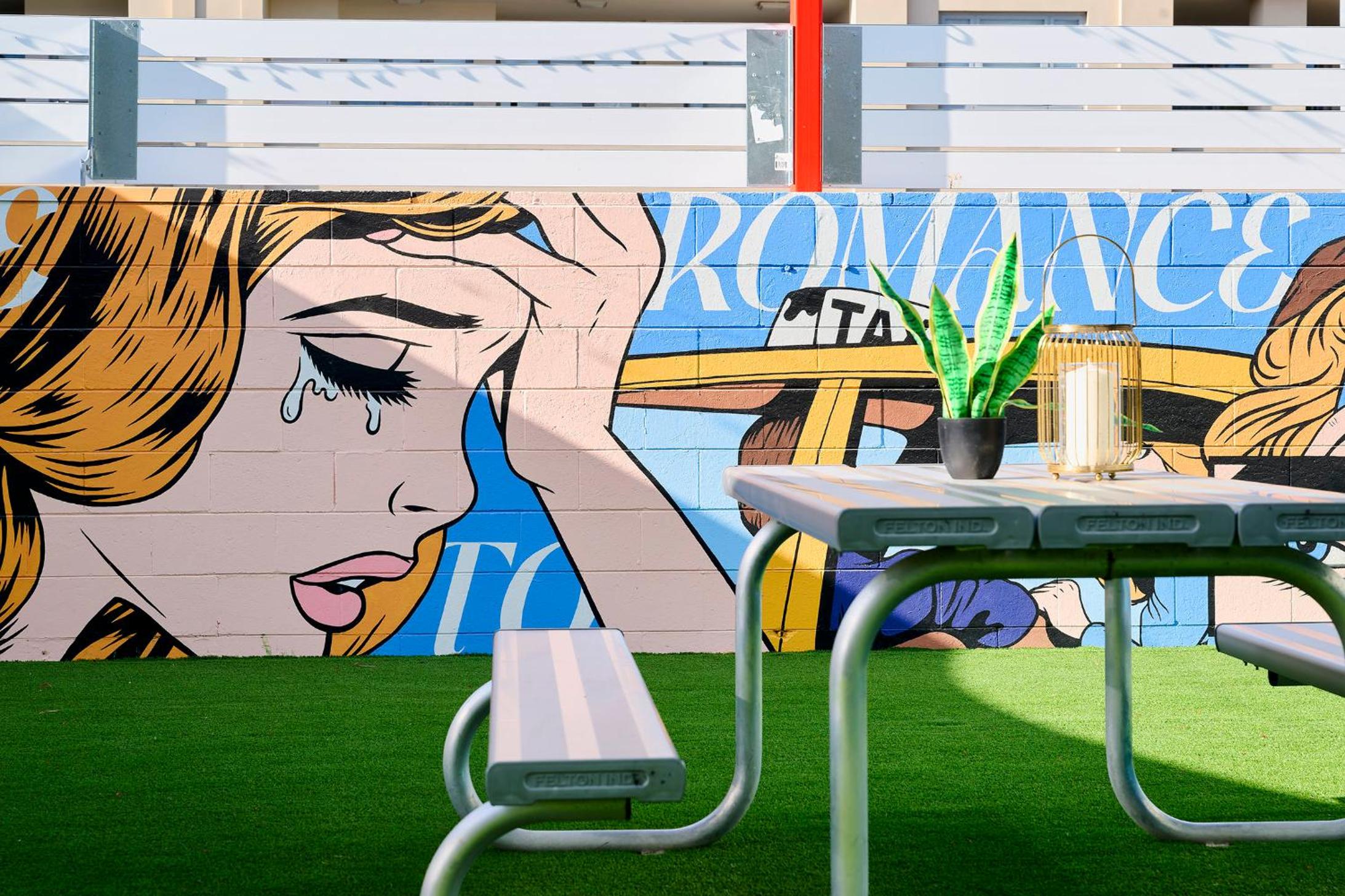 Baileys Parkside Motel by VetroBlu