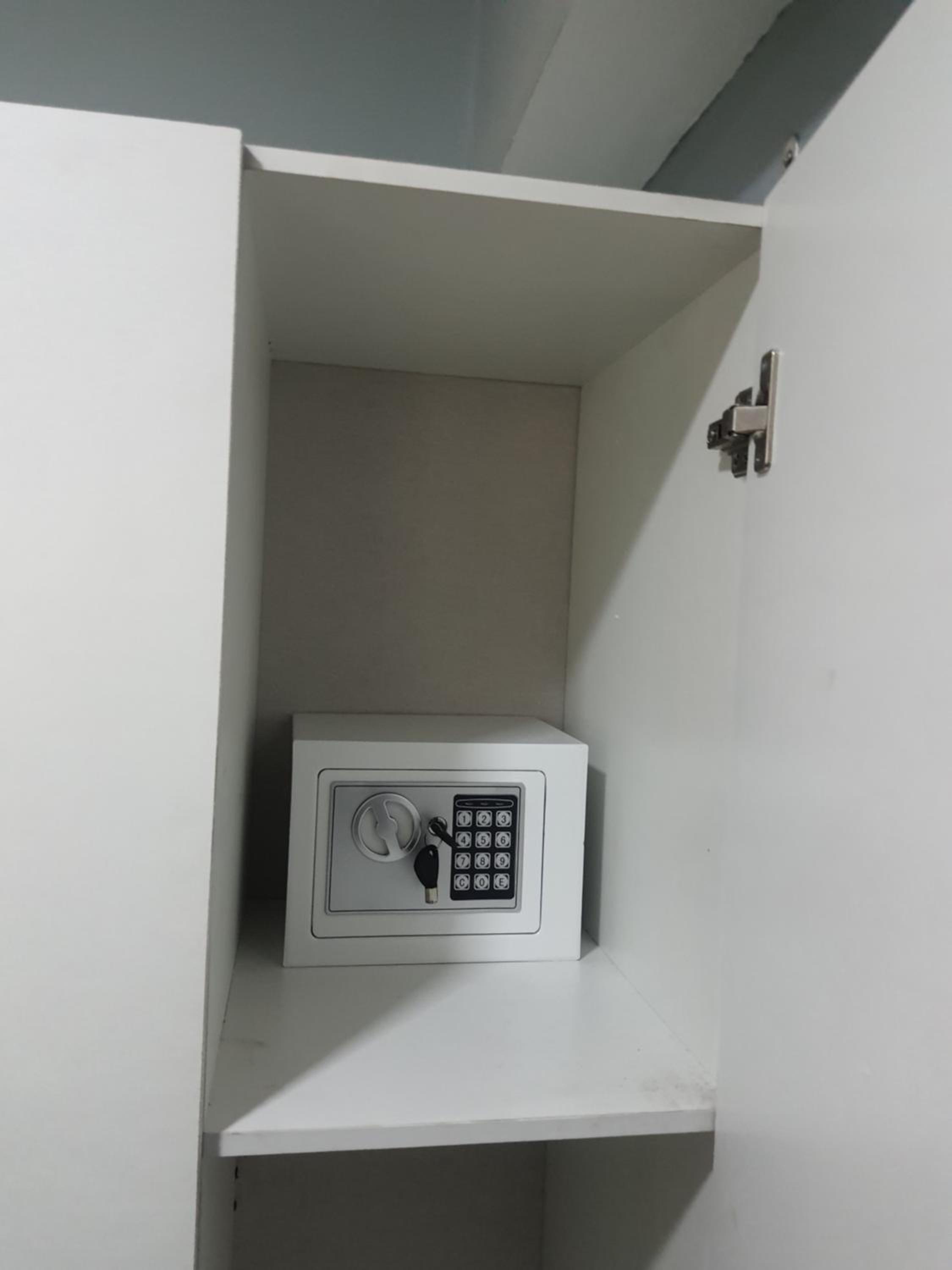 Cozy Lofts closed to Shopping Malls & MRT Station view 2