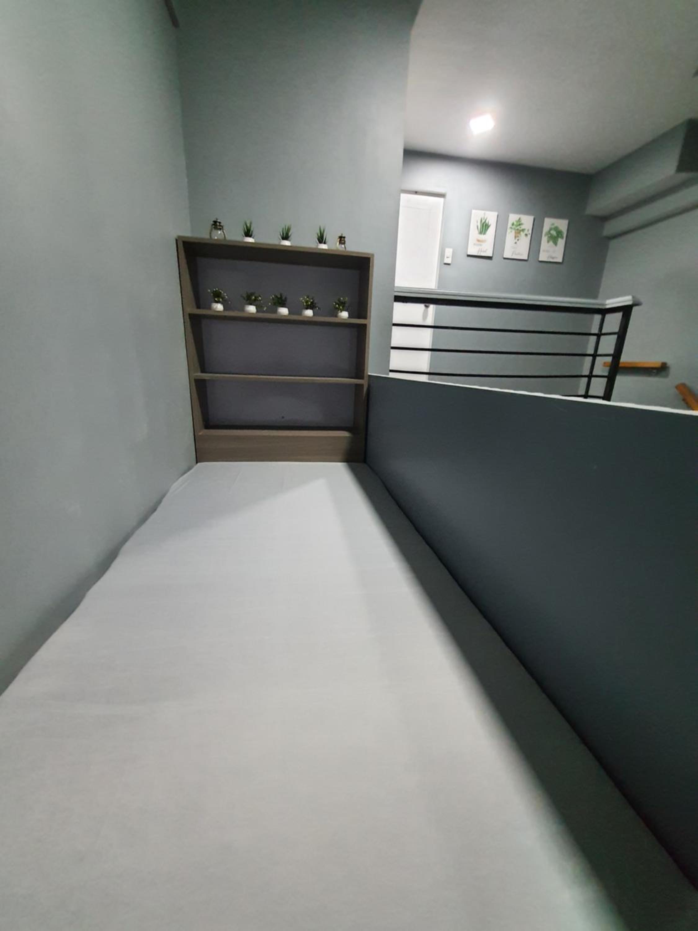 Cozy Lofts closed to Shopping Malls & MRT Station view 3