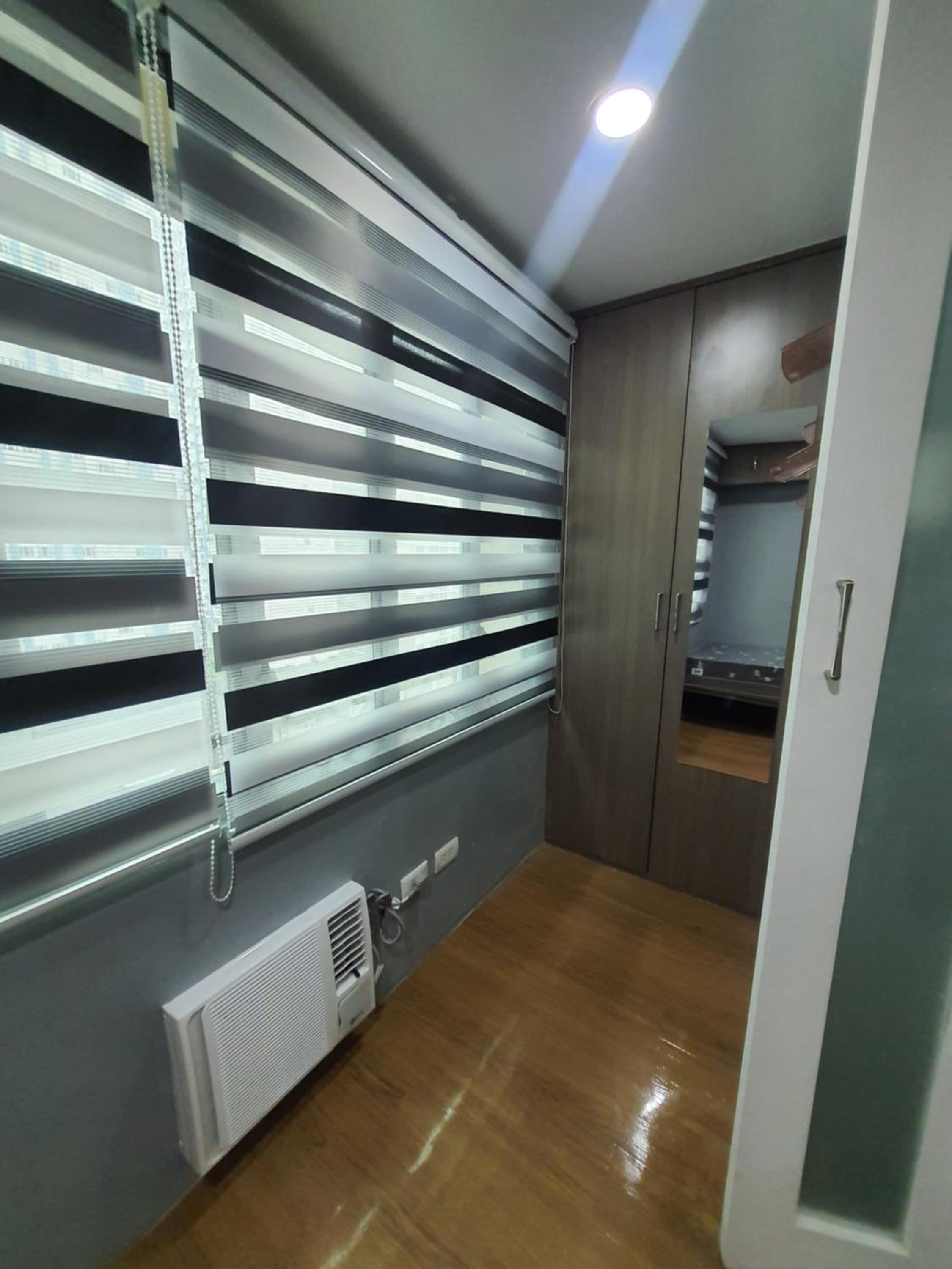 Cozy Lofts closed to Shopping Malls & MRT Station view 4