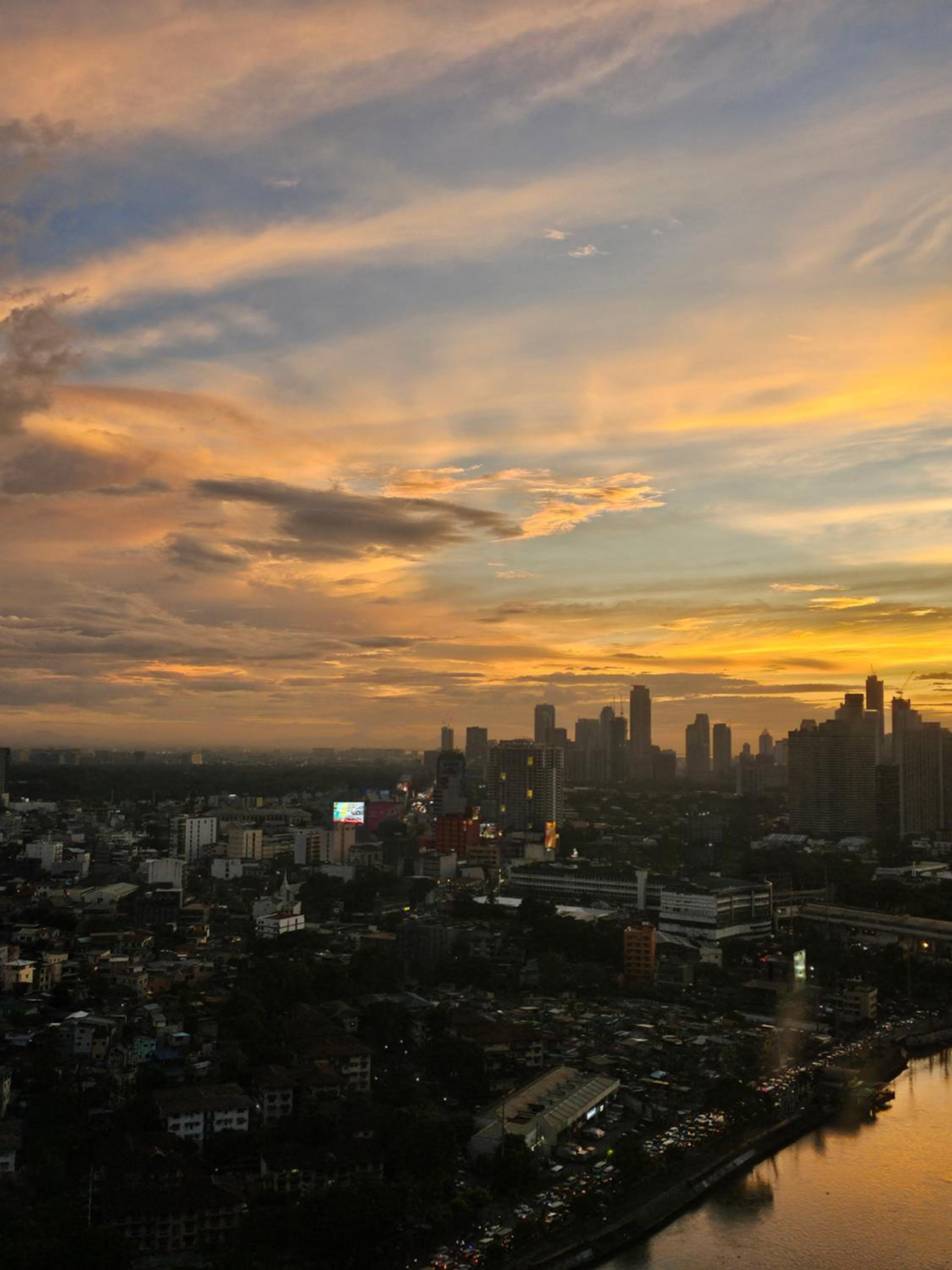 City Sunset Riverview by FIRM Properties view 3