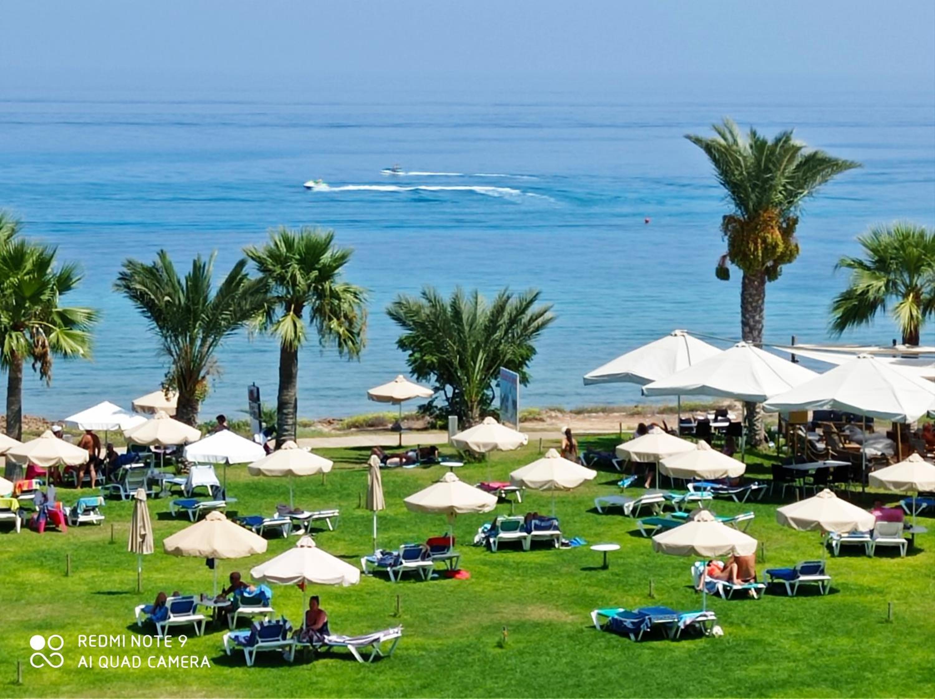 Polyxenia Isaak Luxury Villas and Apartments