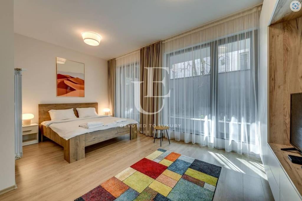 Amsterdam: A lovely city flat!