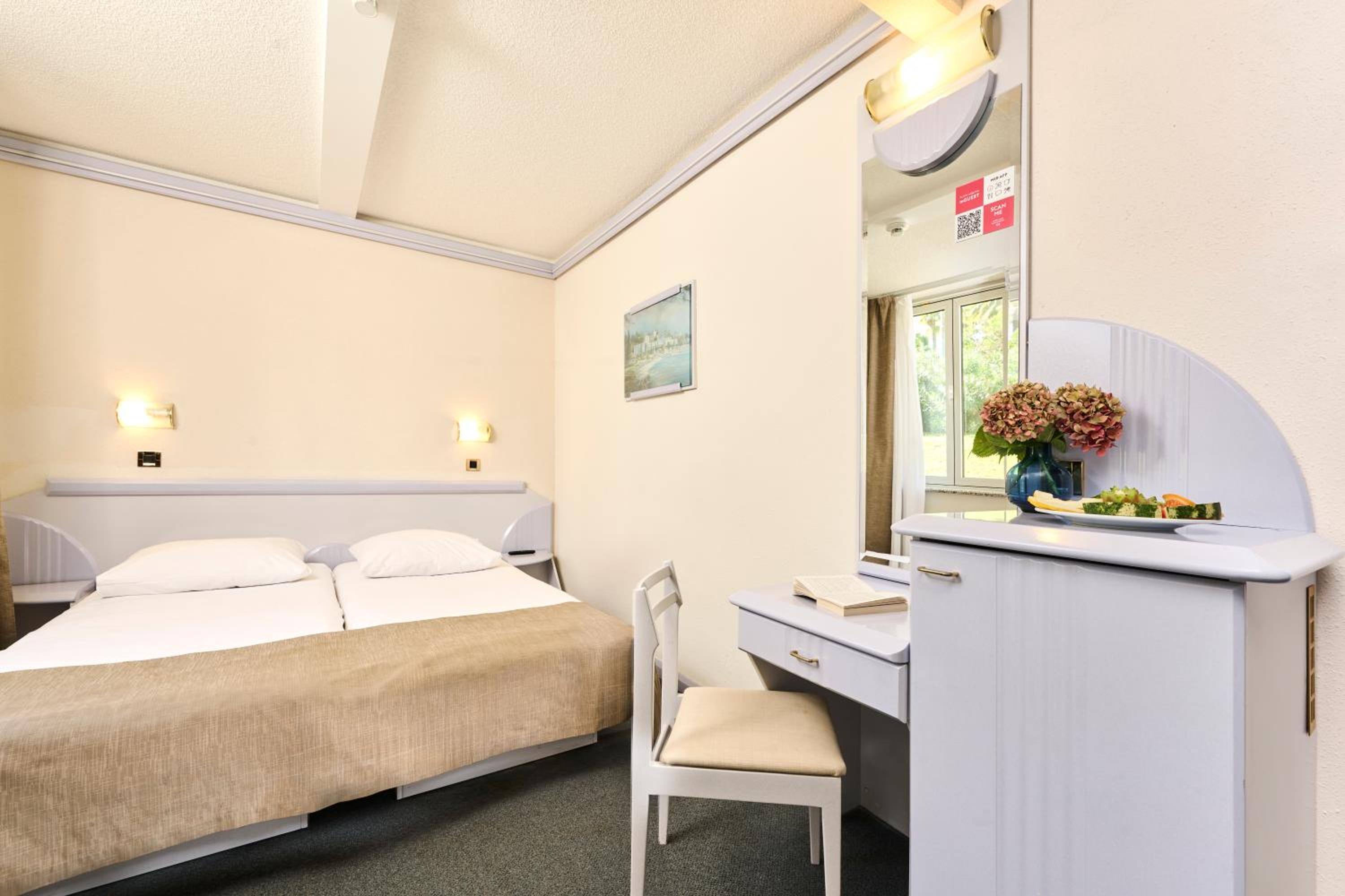 Hotel Plavi Plava Laguna - Property Image 14