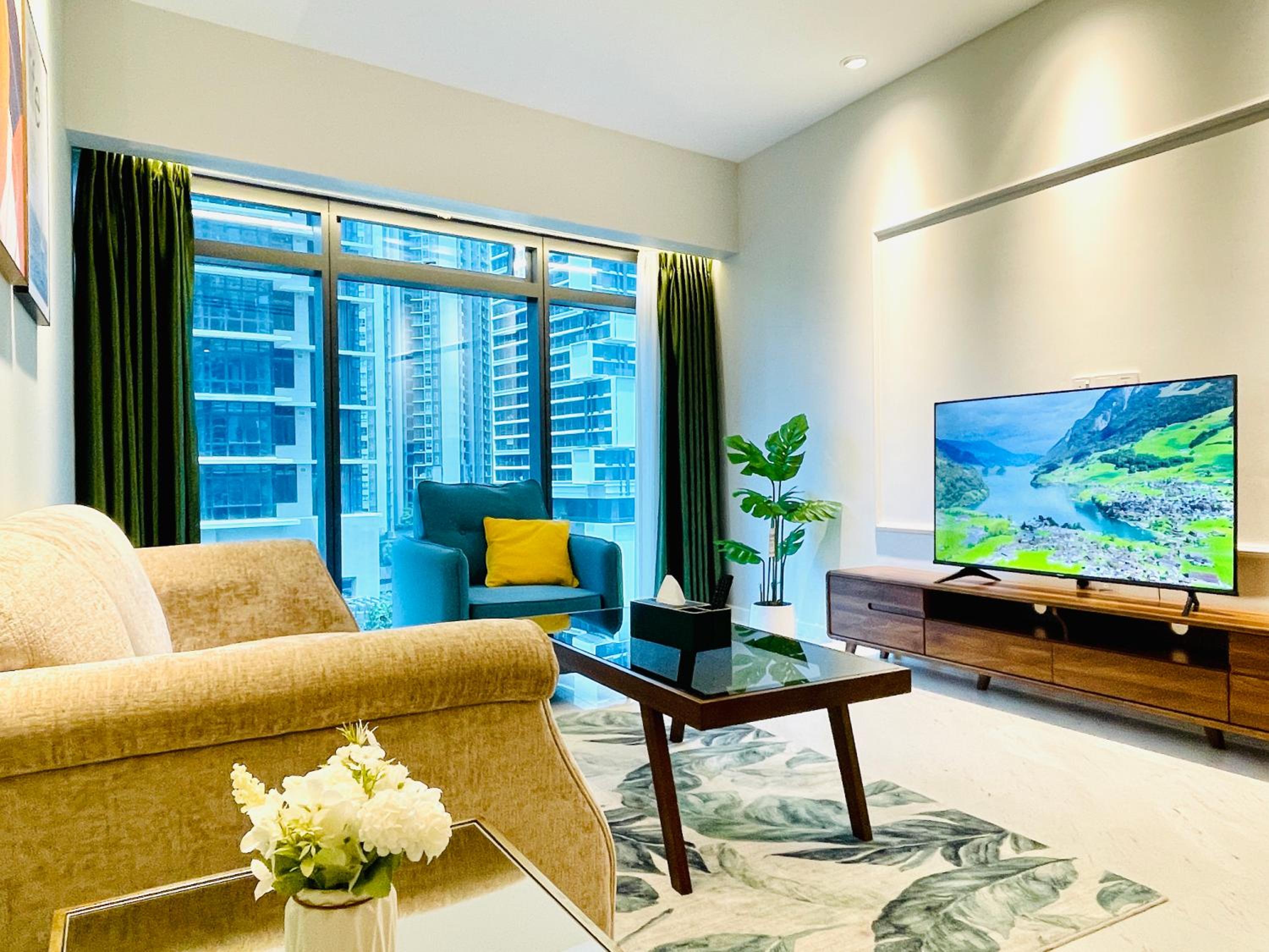 Eaton residences KLCC m@h
