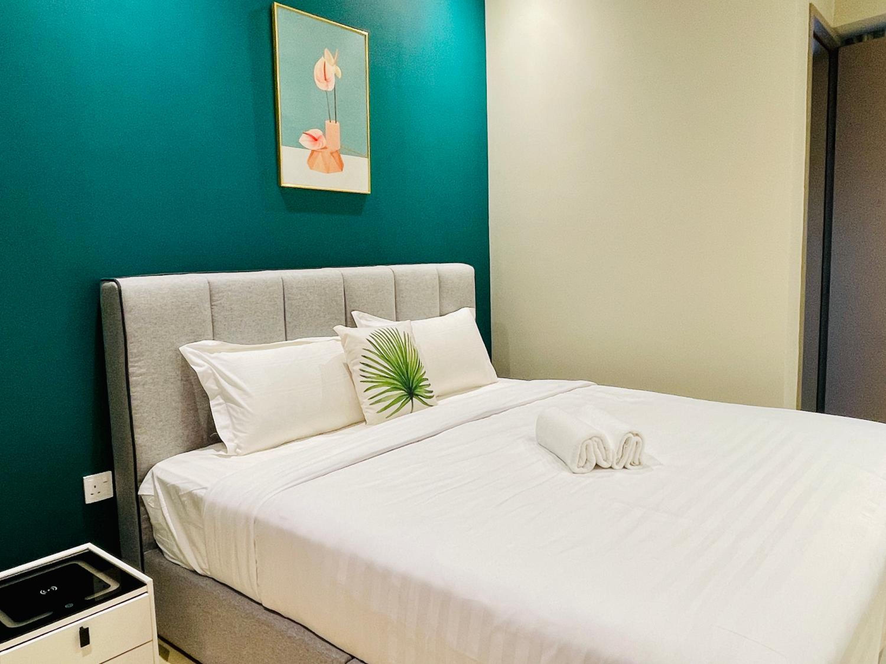 Eaton residences KLCC m@h