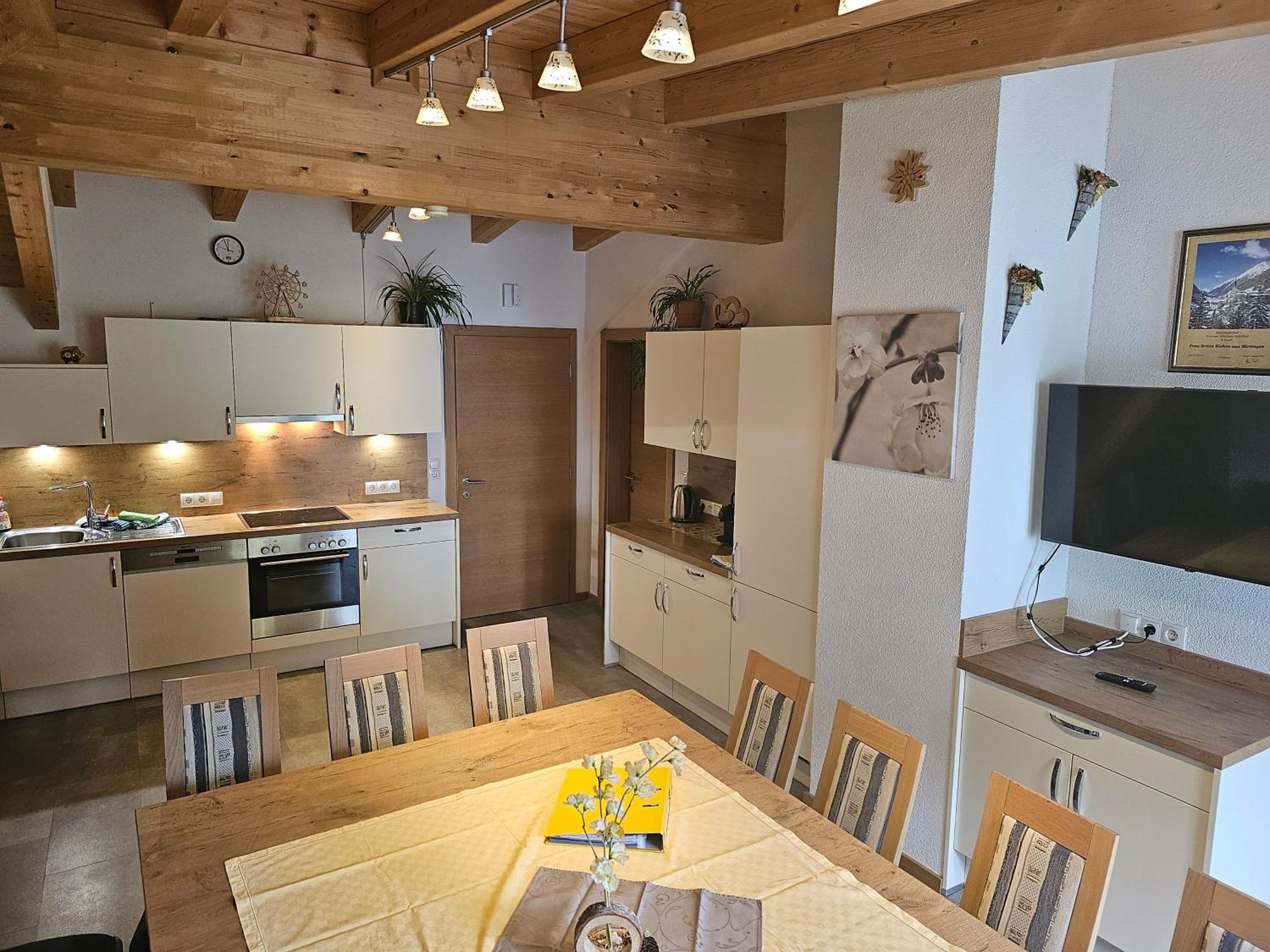 Ferienhaus Bergblick Kappl, nur 17 Minuten vom Skigebiet Ischgl entfernt