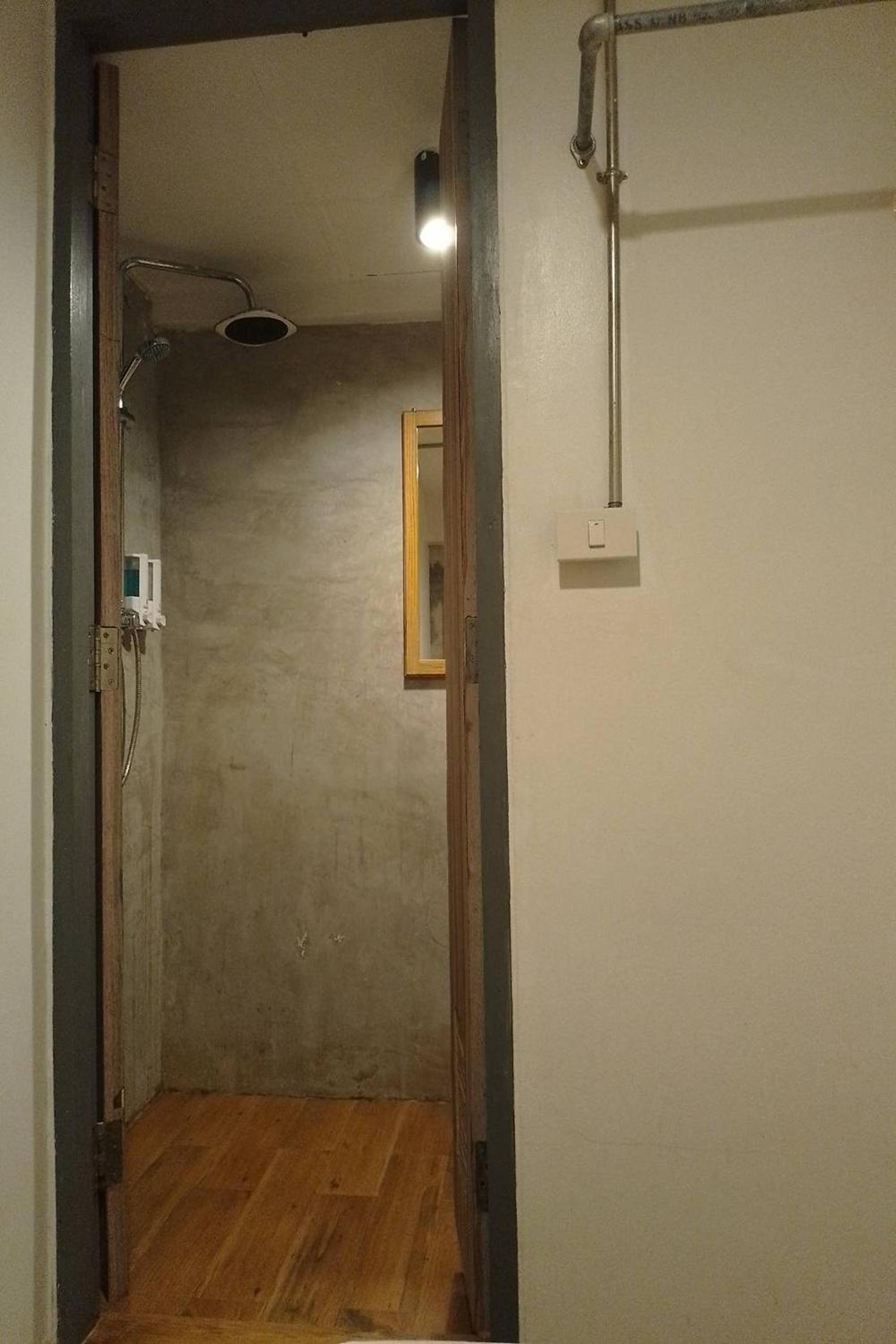 ORA Hostel Bangkok