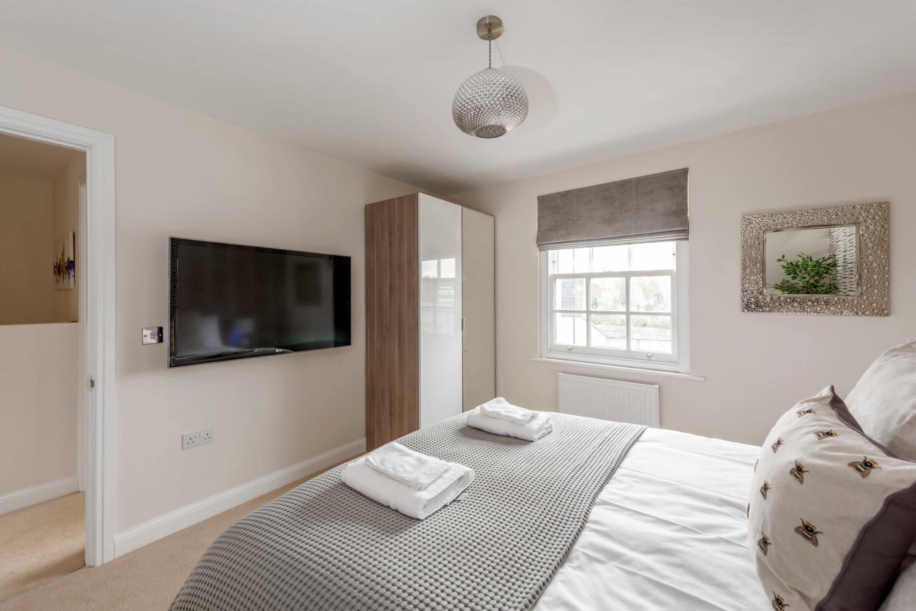 1 Victoria Place view 2