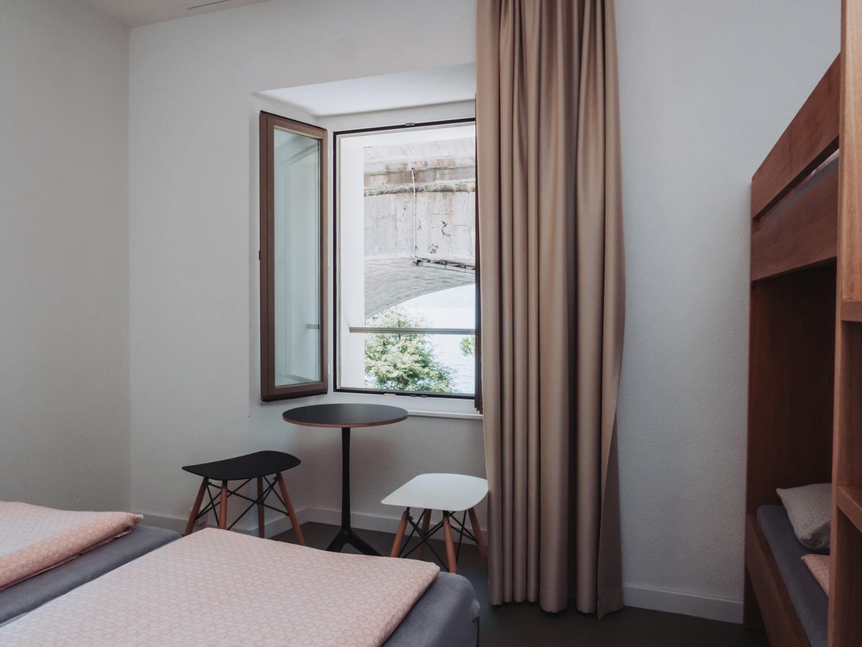 Montreux Youth Hostel