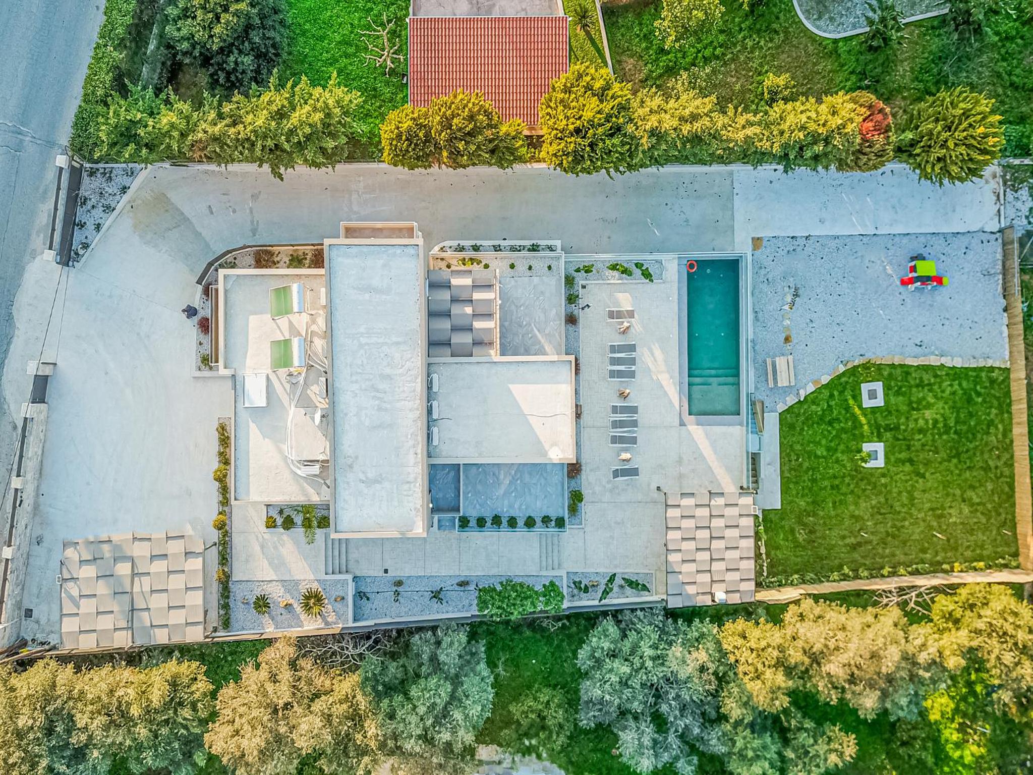 Chris villa with private ecologic pool and kid's playground! photo 2