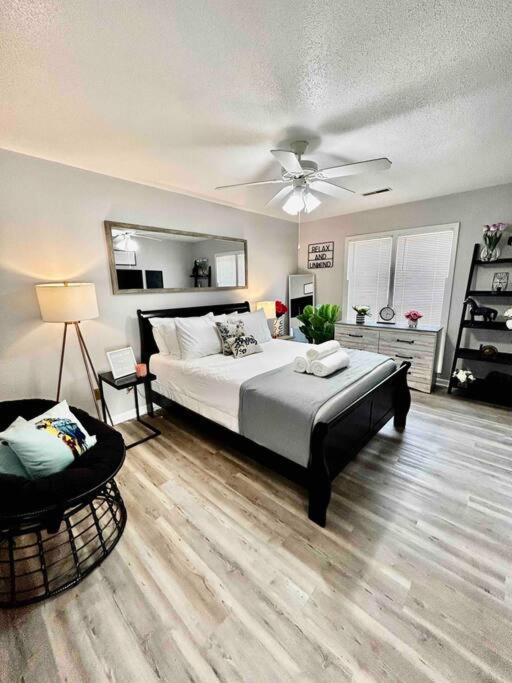 3BR Convenient Columbia Retreat!