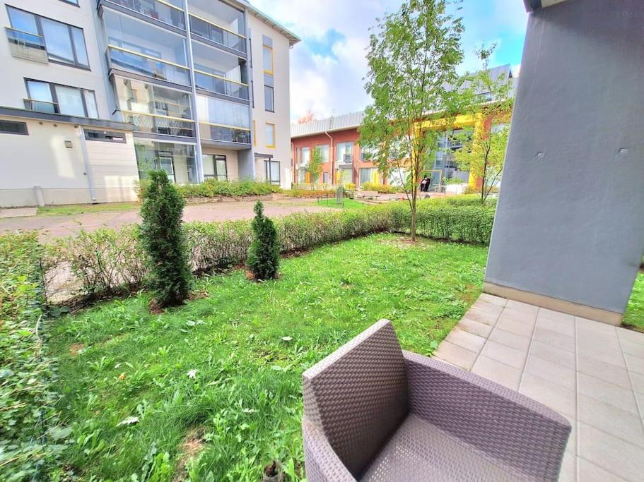 2-room apartment 7 min by train from airport view 5