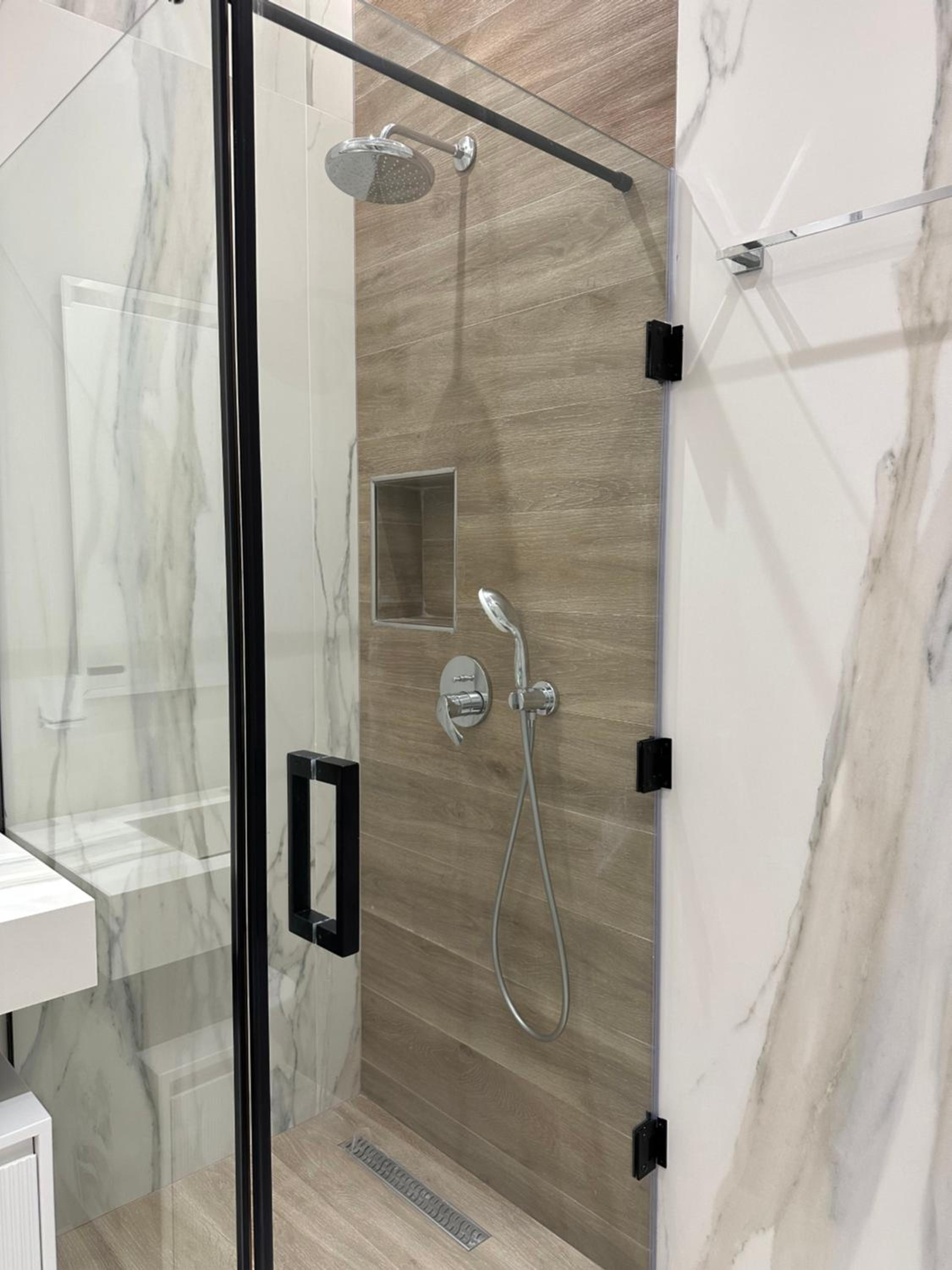 Hera Tirana Suite Deluxe