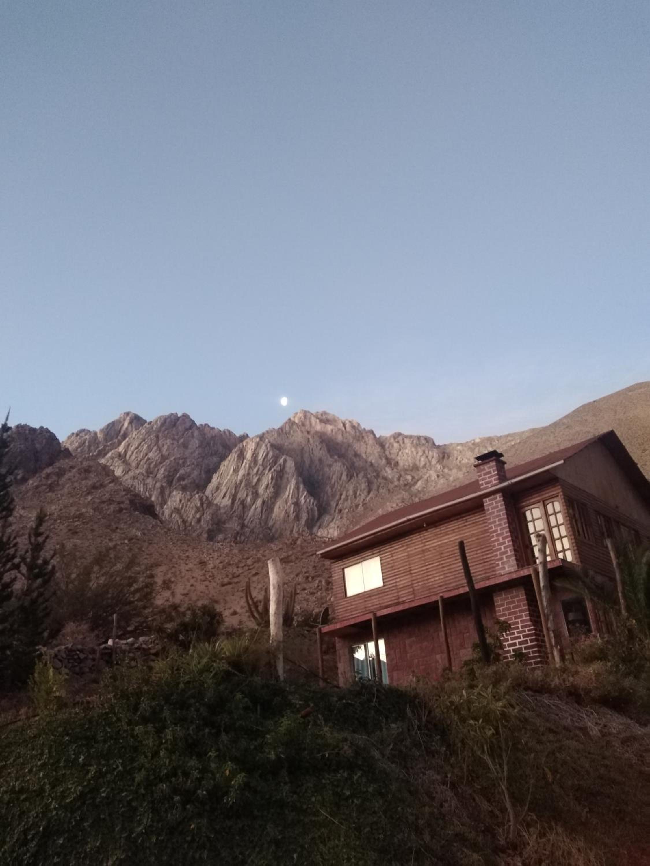 Hermosa casa familiar para 8 personas - Cochiguaz Valle de Elqui