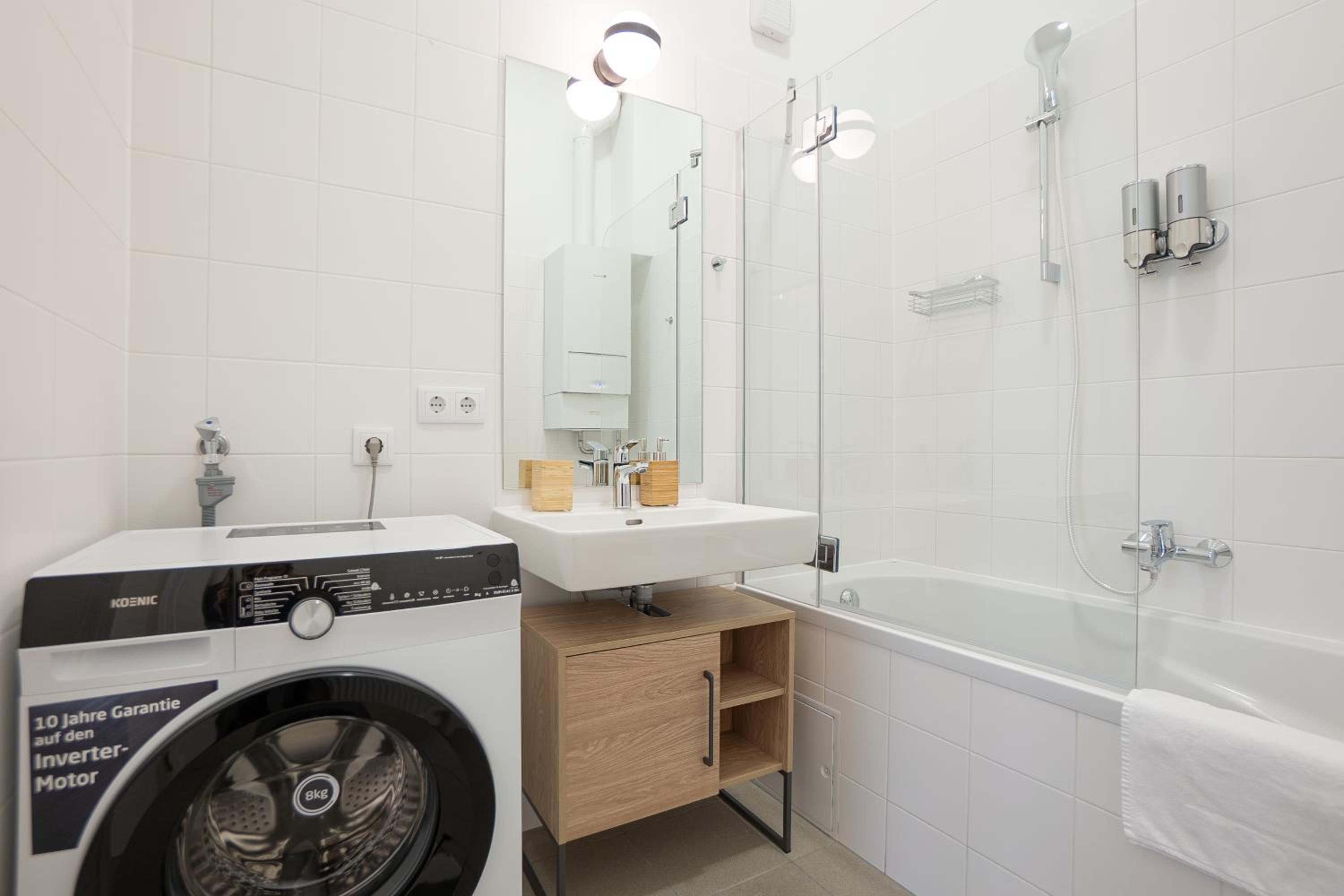 Vibrant 107 m2 flat in the city center
