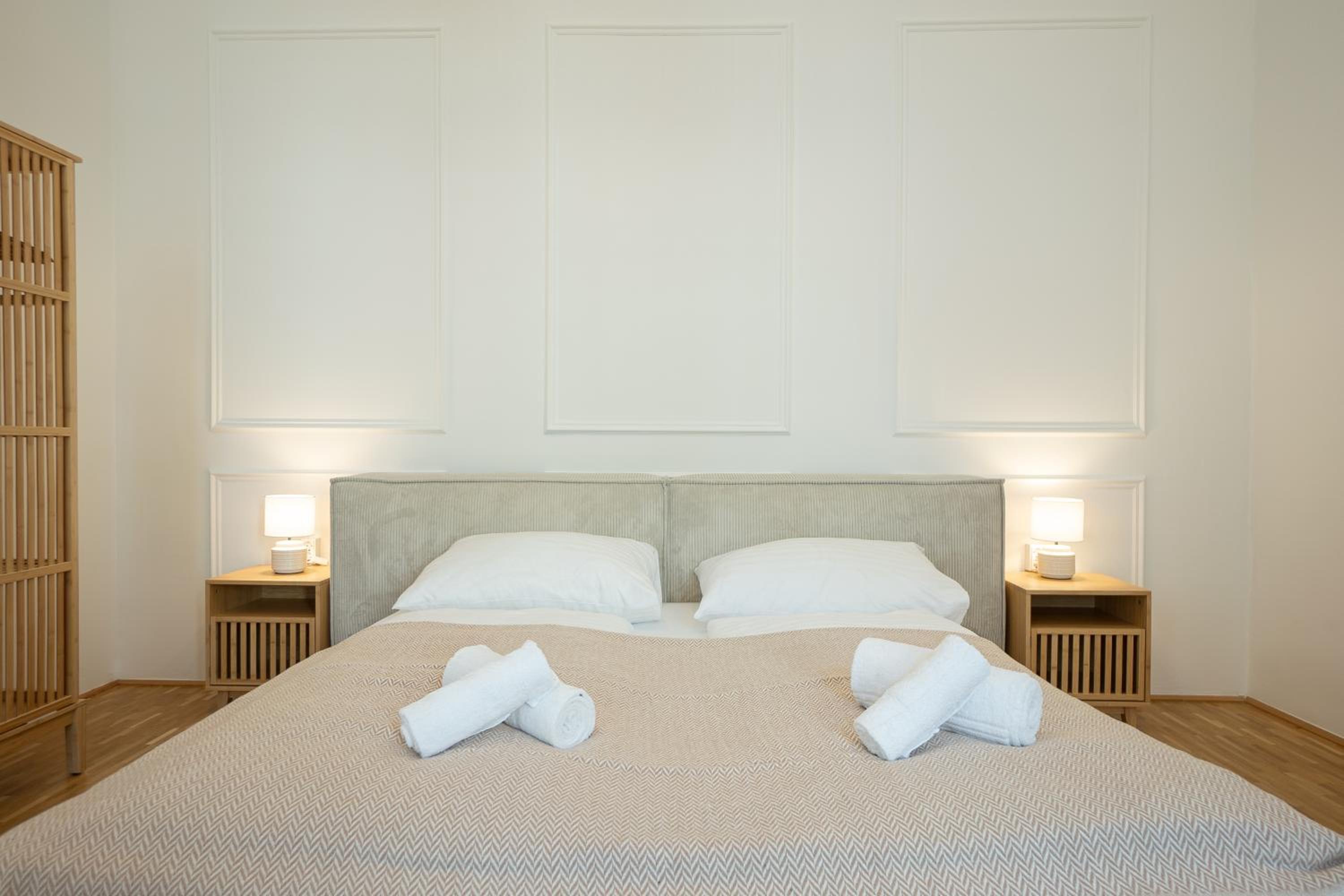 Vibrant 107 m2 flat in the city center