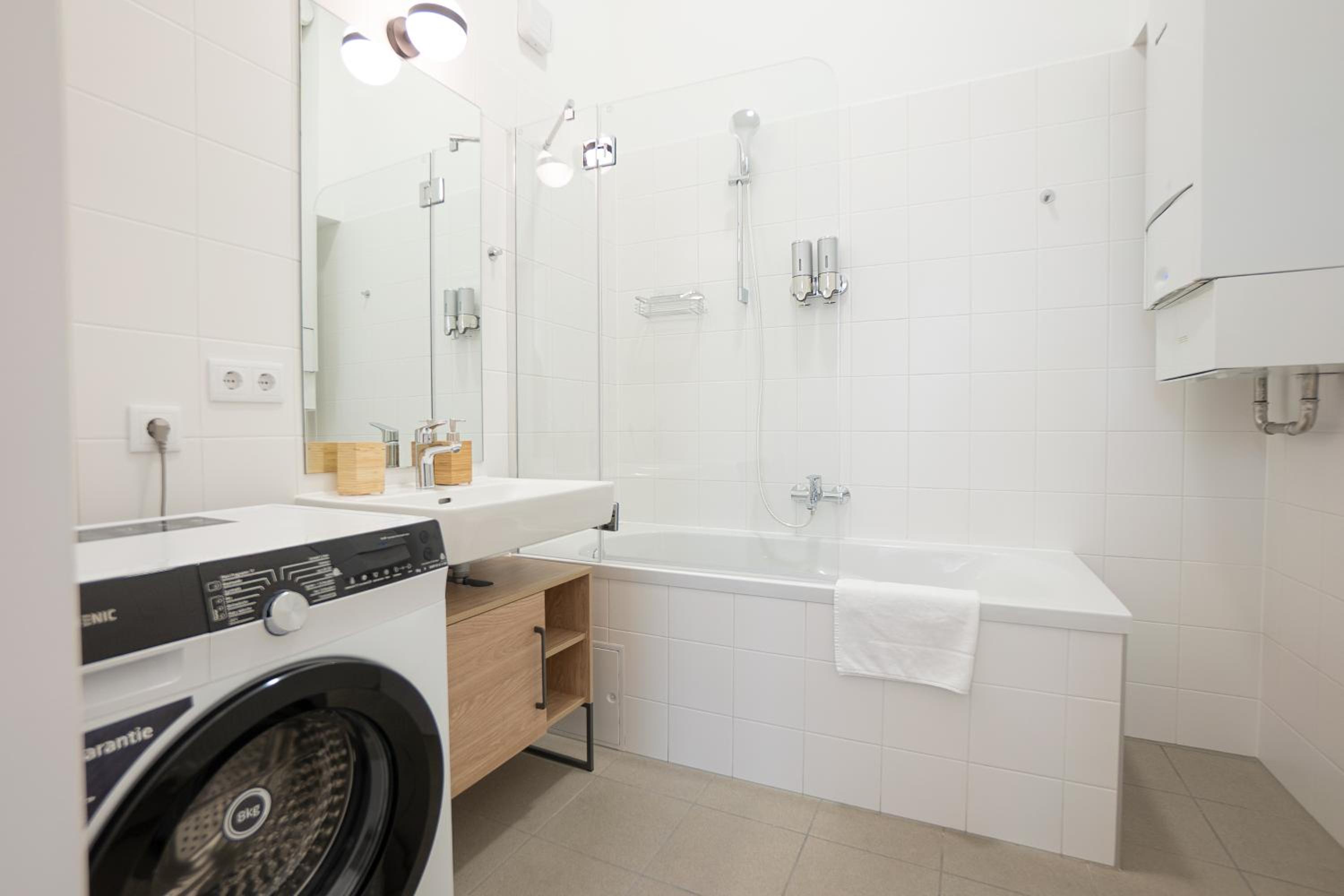 Vibrant 107 m2 flat in the city center