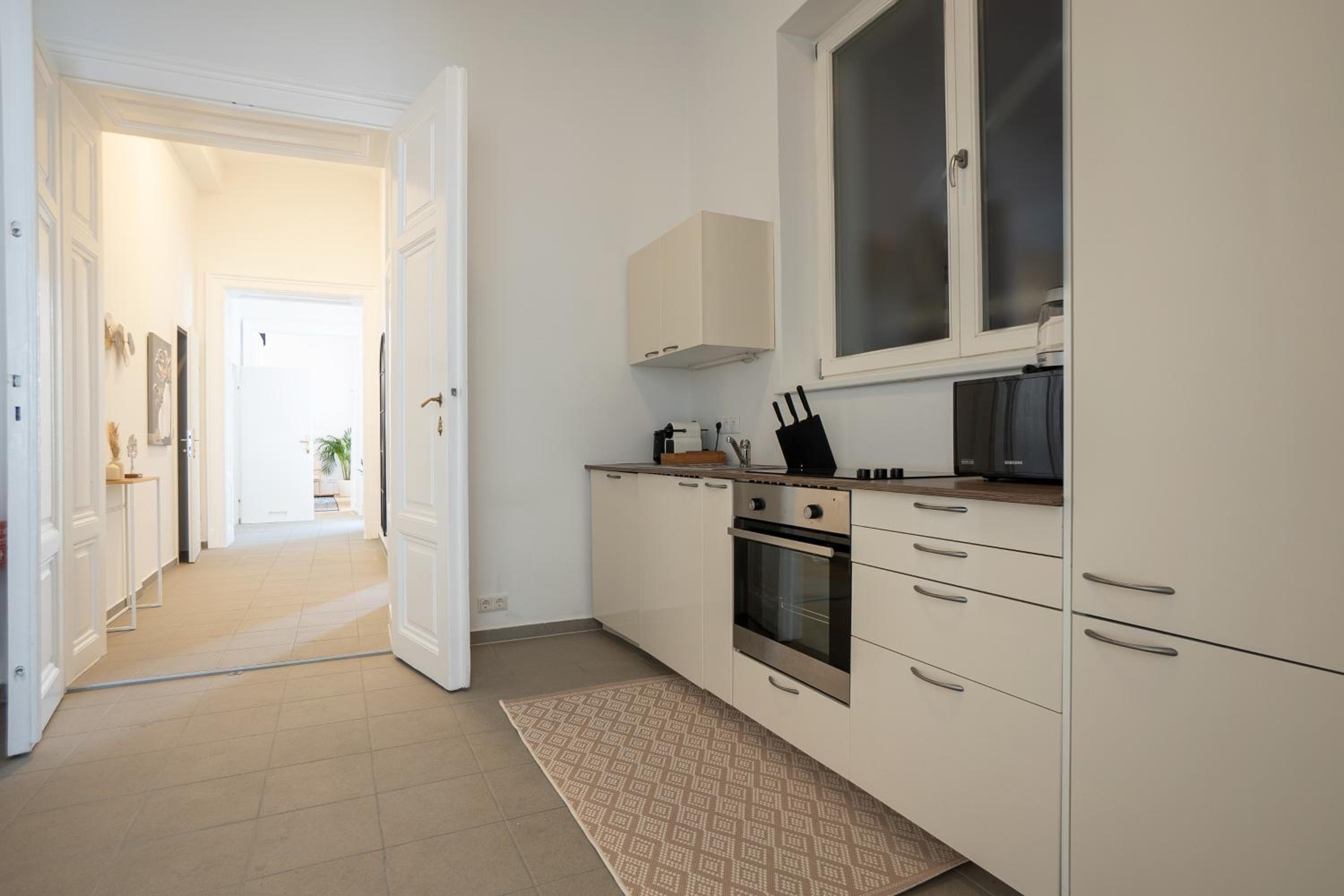 Vibrant 107 m2 flat in the city center