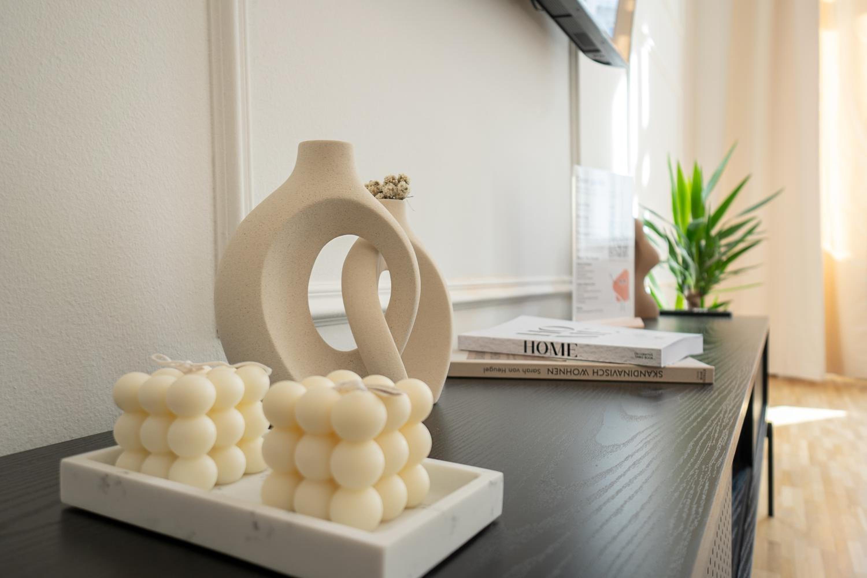 Vibrant 107 m2 flat in the city center