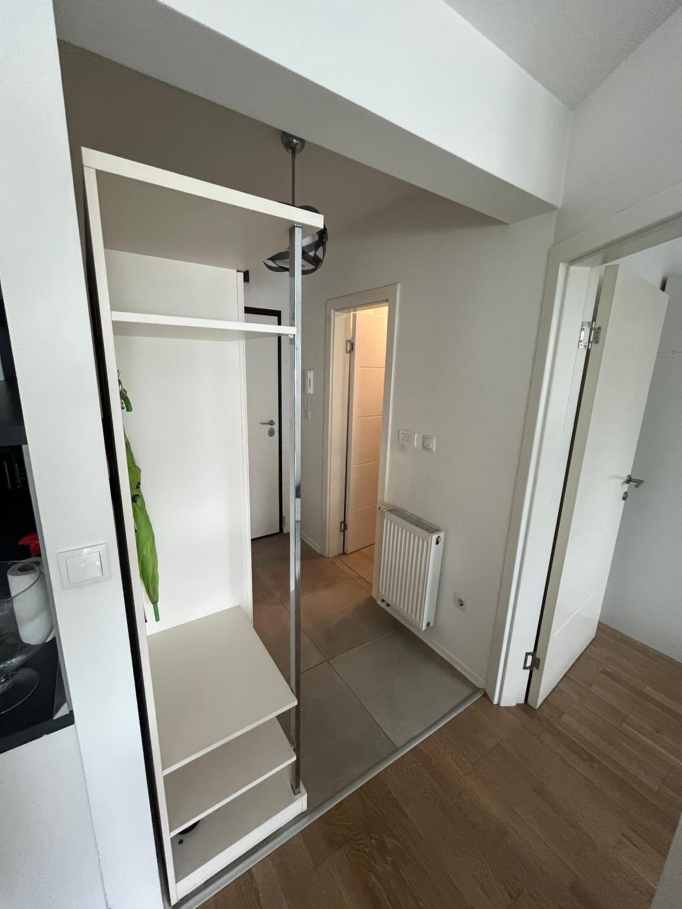 Chromatic Apartment