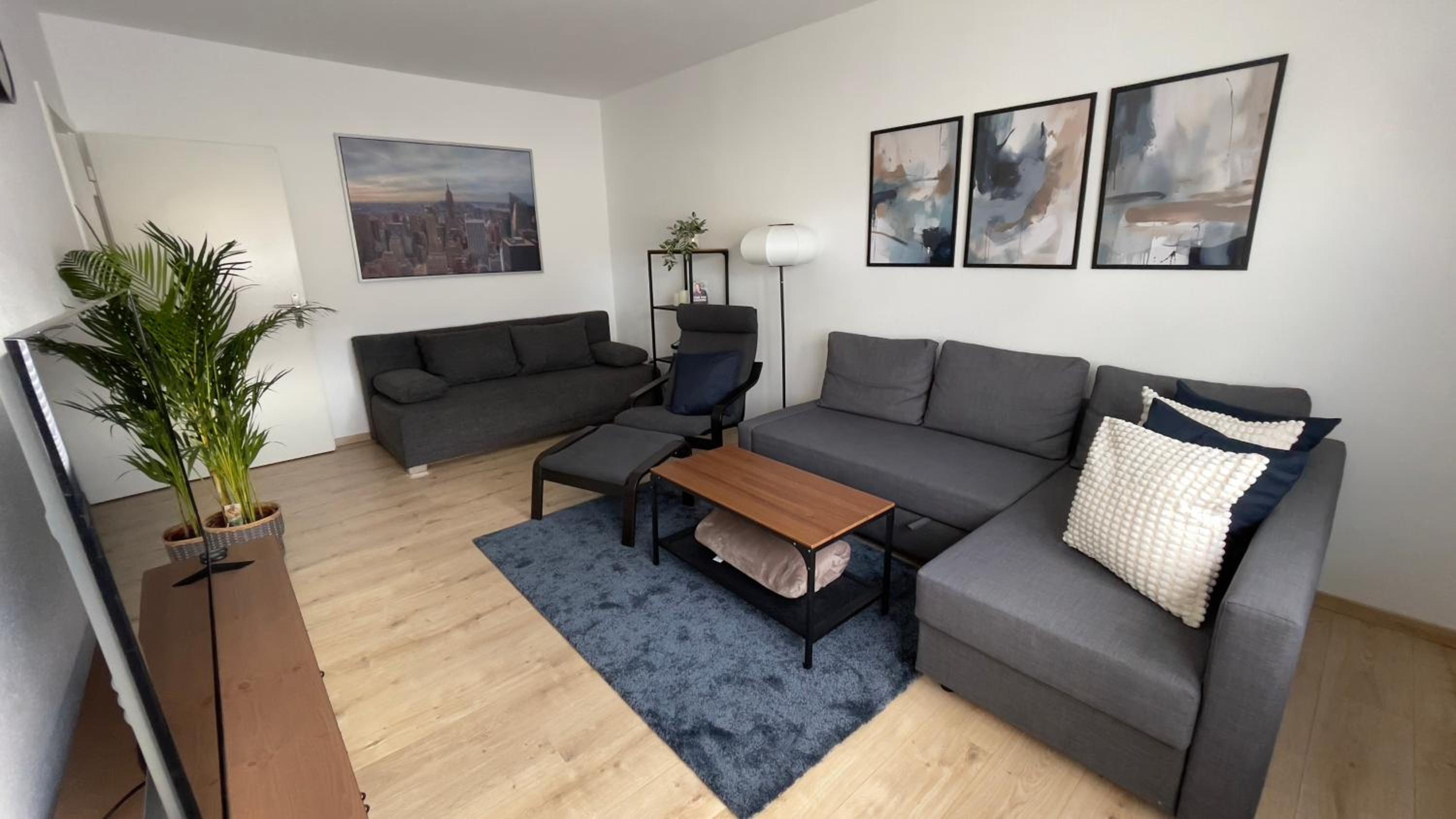 Apart54-Modern Design I Garden with Terrace I Smart TV I Free Parking I Free WiFi