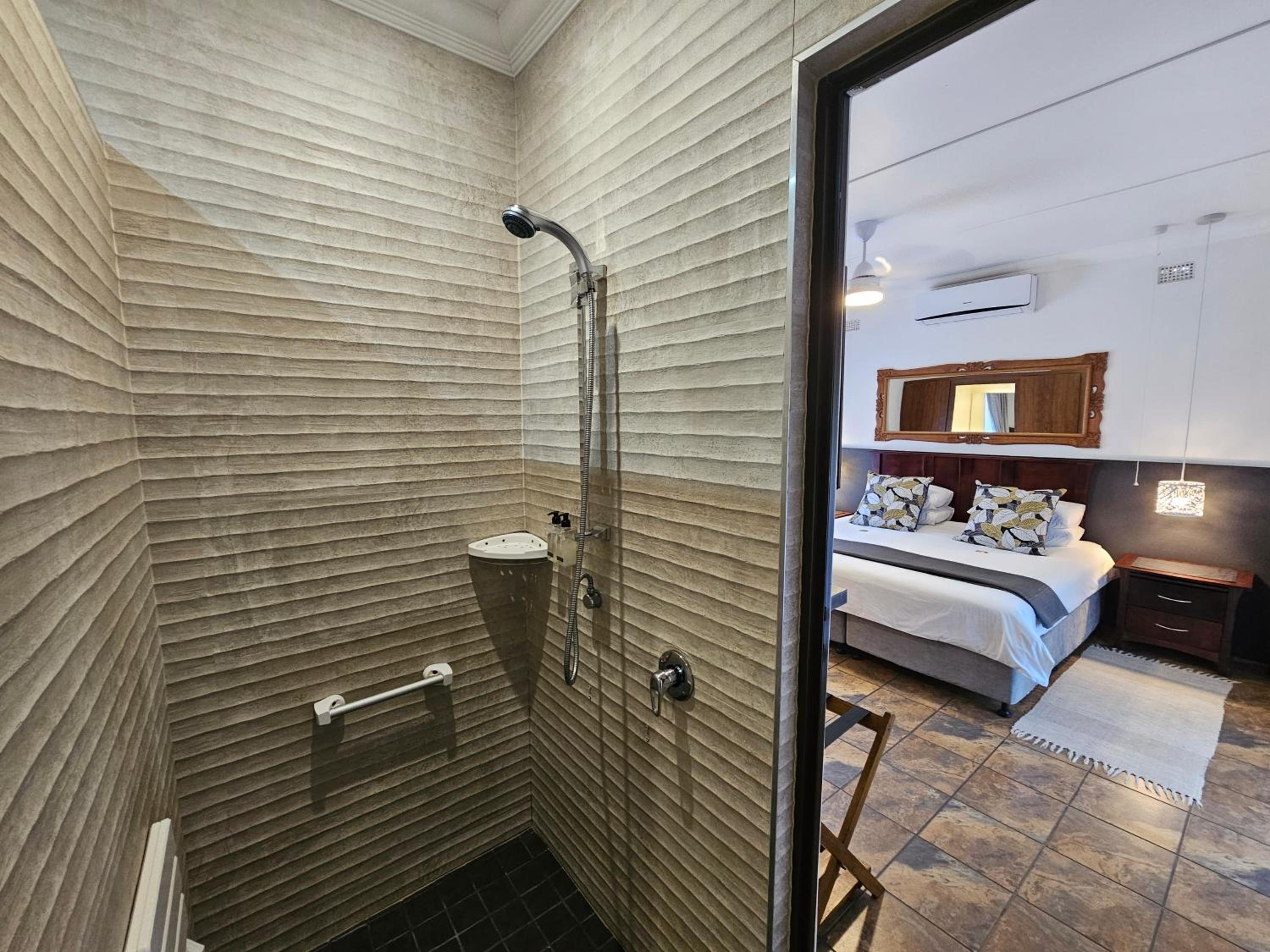 Leopard Corner Lodge