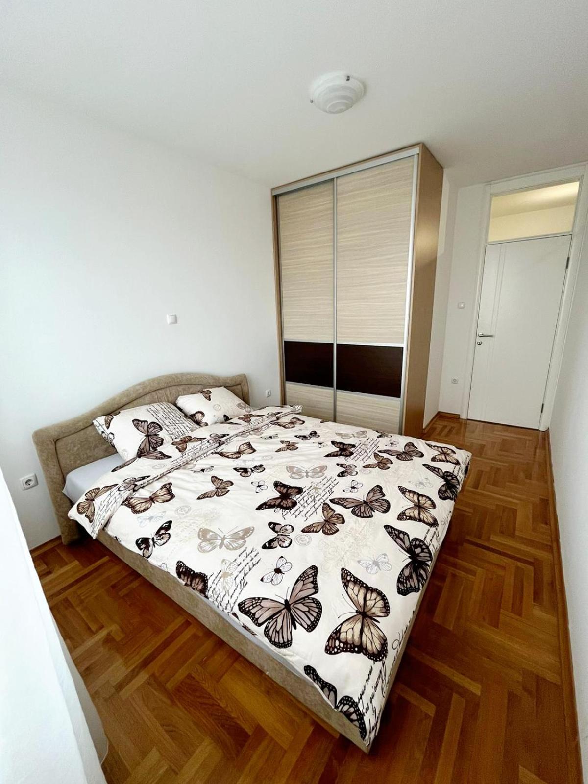 Apartments Family House