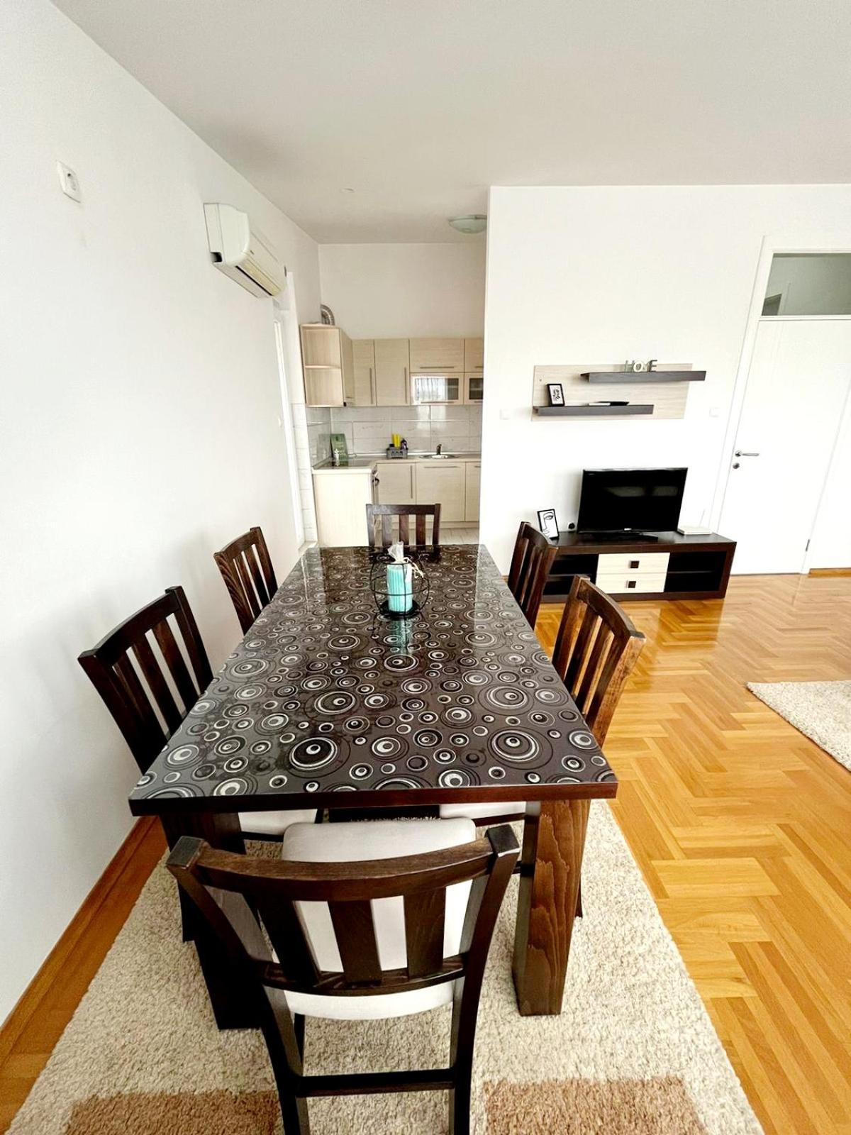 Apartments Family House