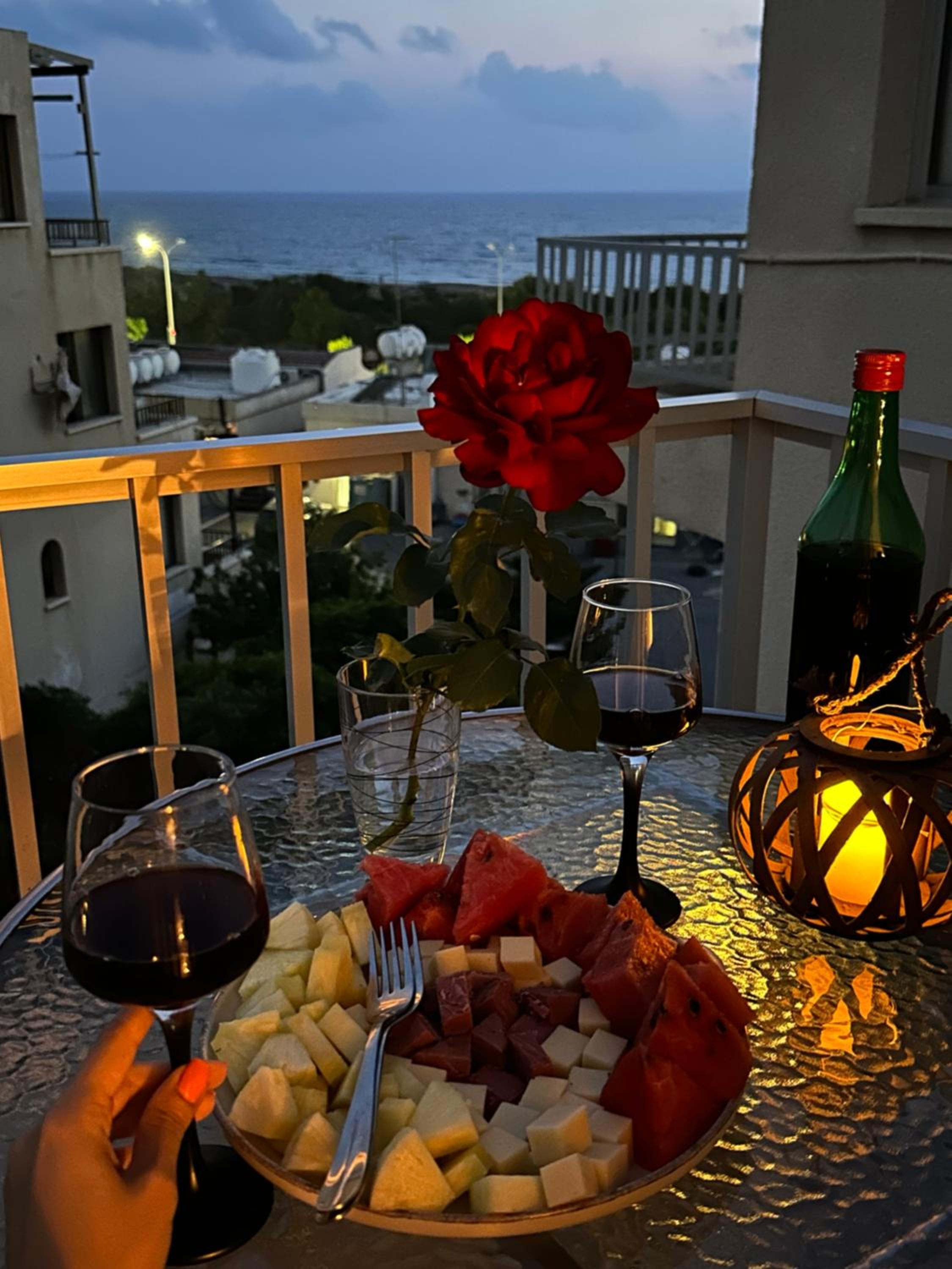 Sea view apartment near the beach