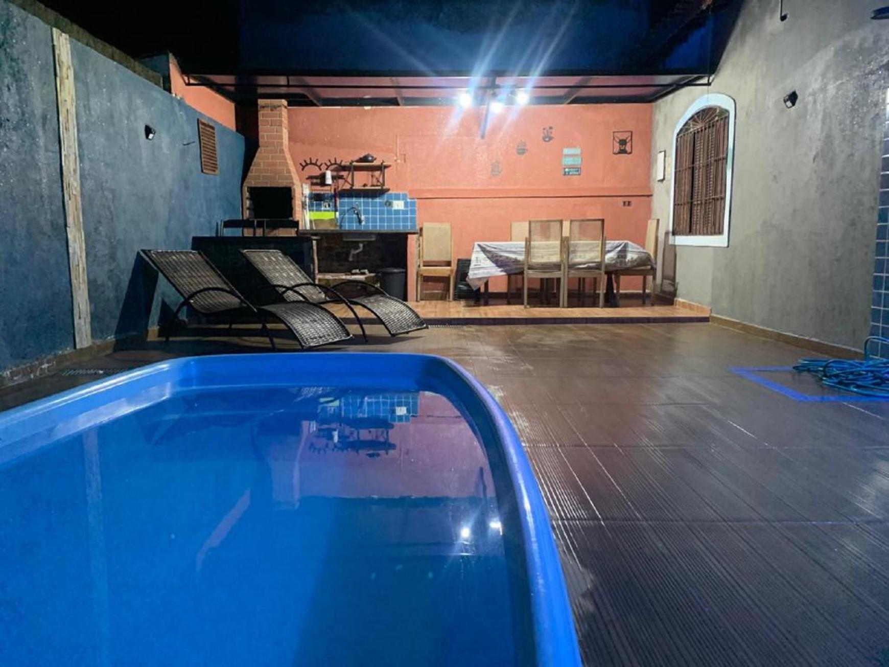 Casa em Peruibe 3 dormitórios sendo 1 suite Pe na Areia