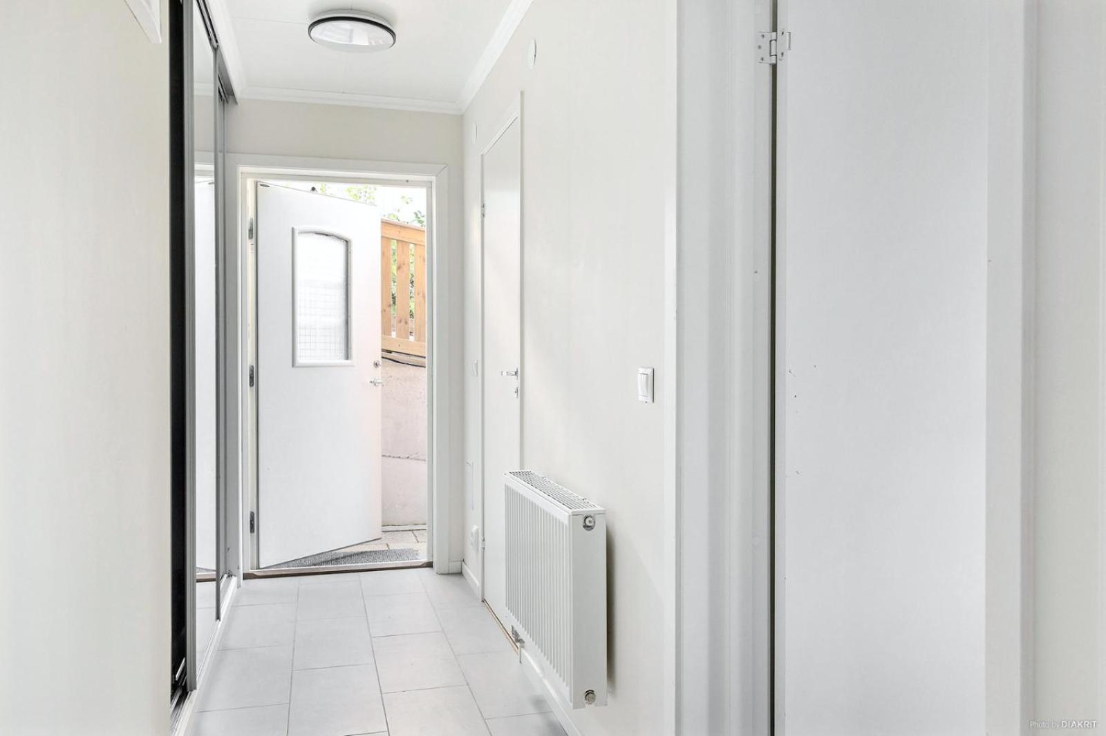 Charming apartment in a red house in Stockholm view 2