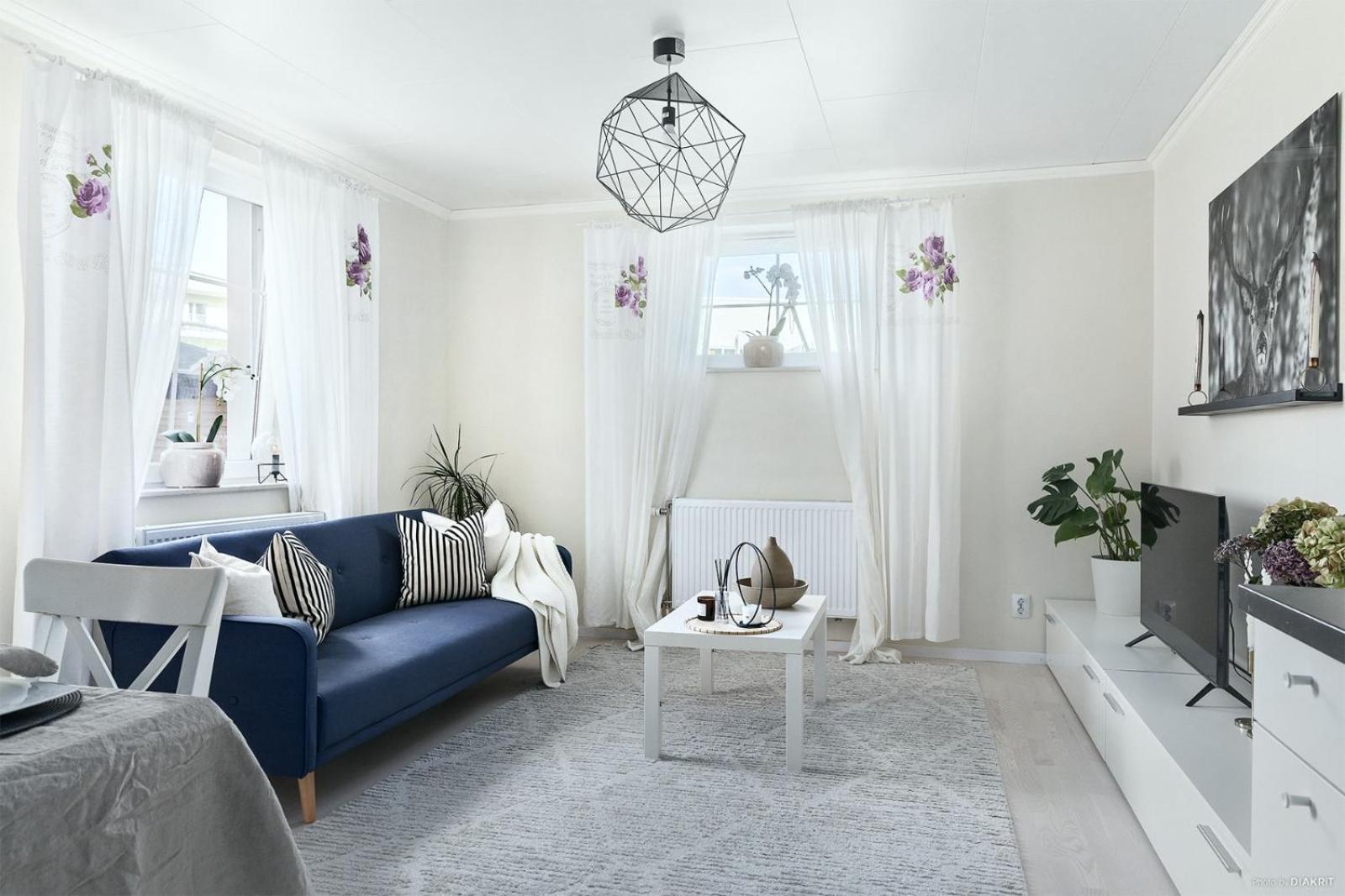 Charming apartment in a red house in Stockholm view 4