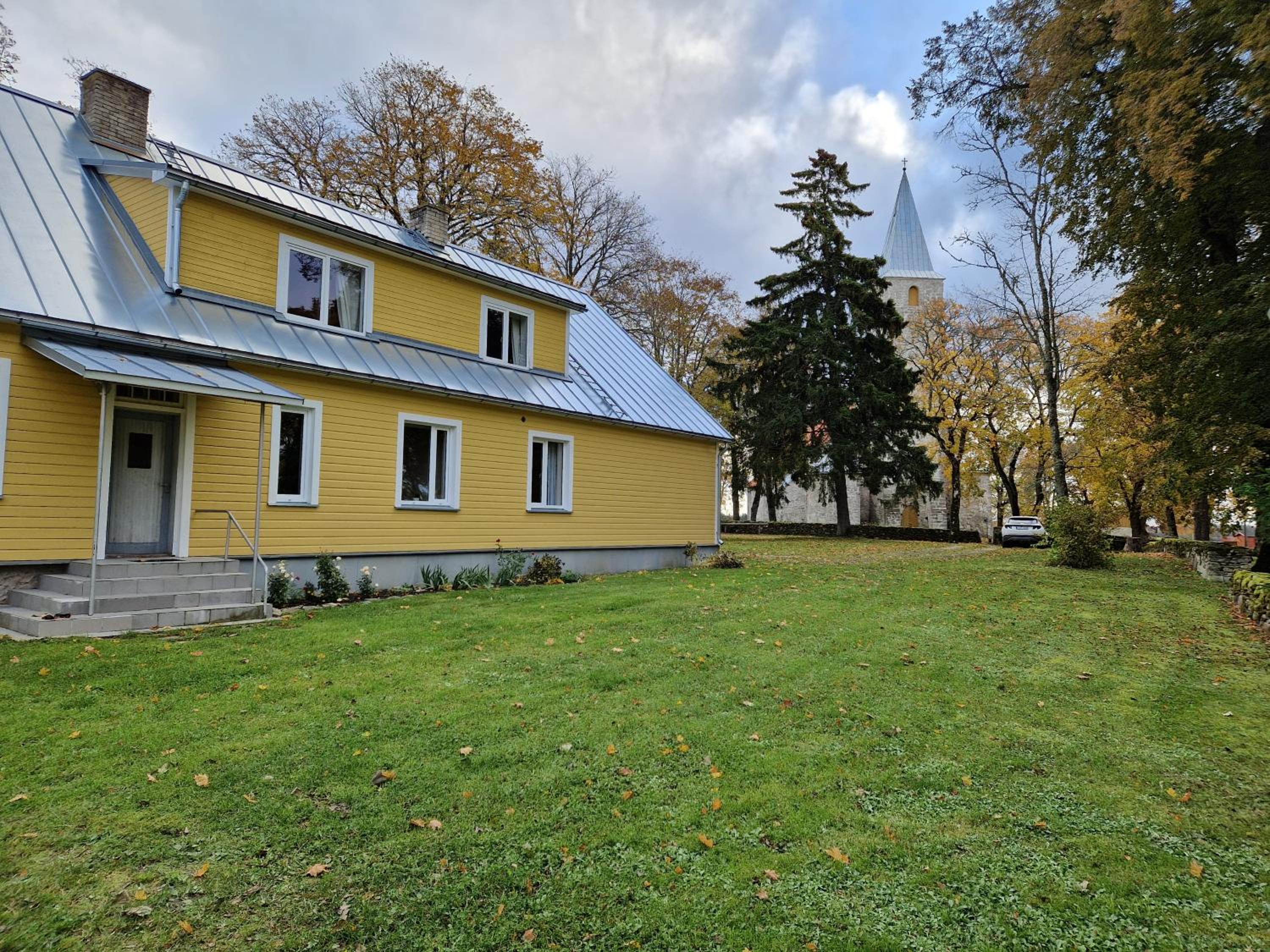 Püha Guesthouse