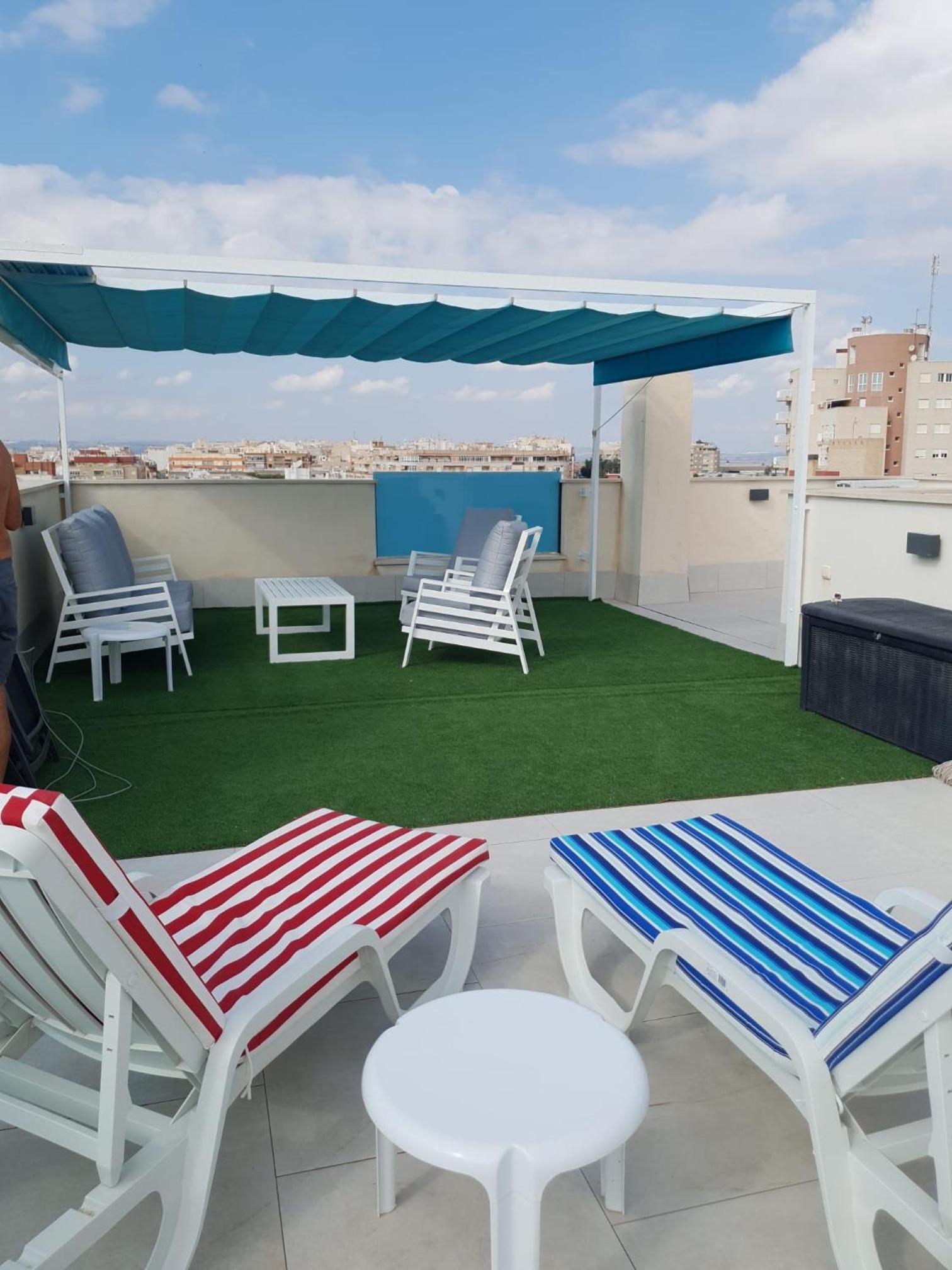 penthouse center Torrevieja, private terrace, near the beach