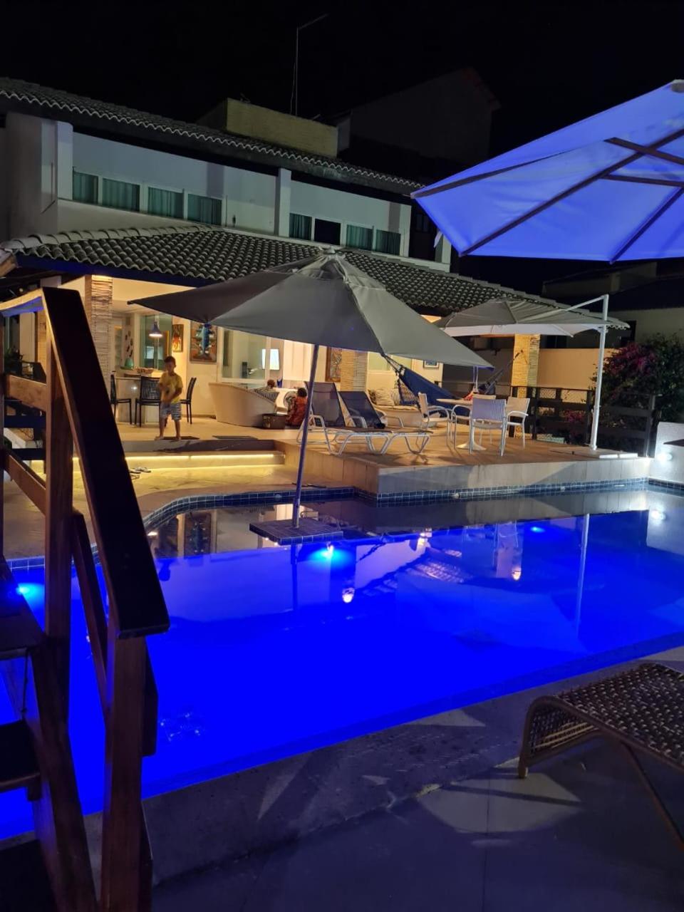 Casa de luxo em Porto de Galinhas com funcionária a 50 m do mar